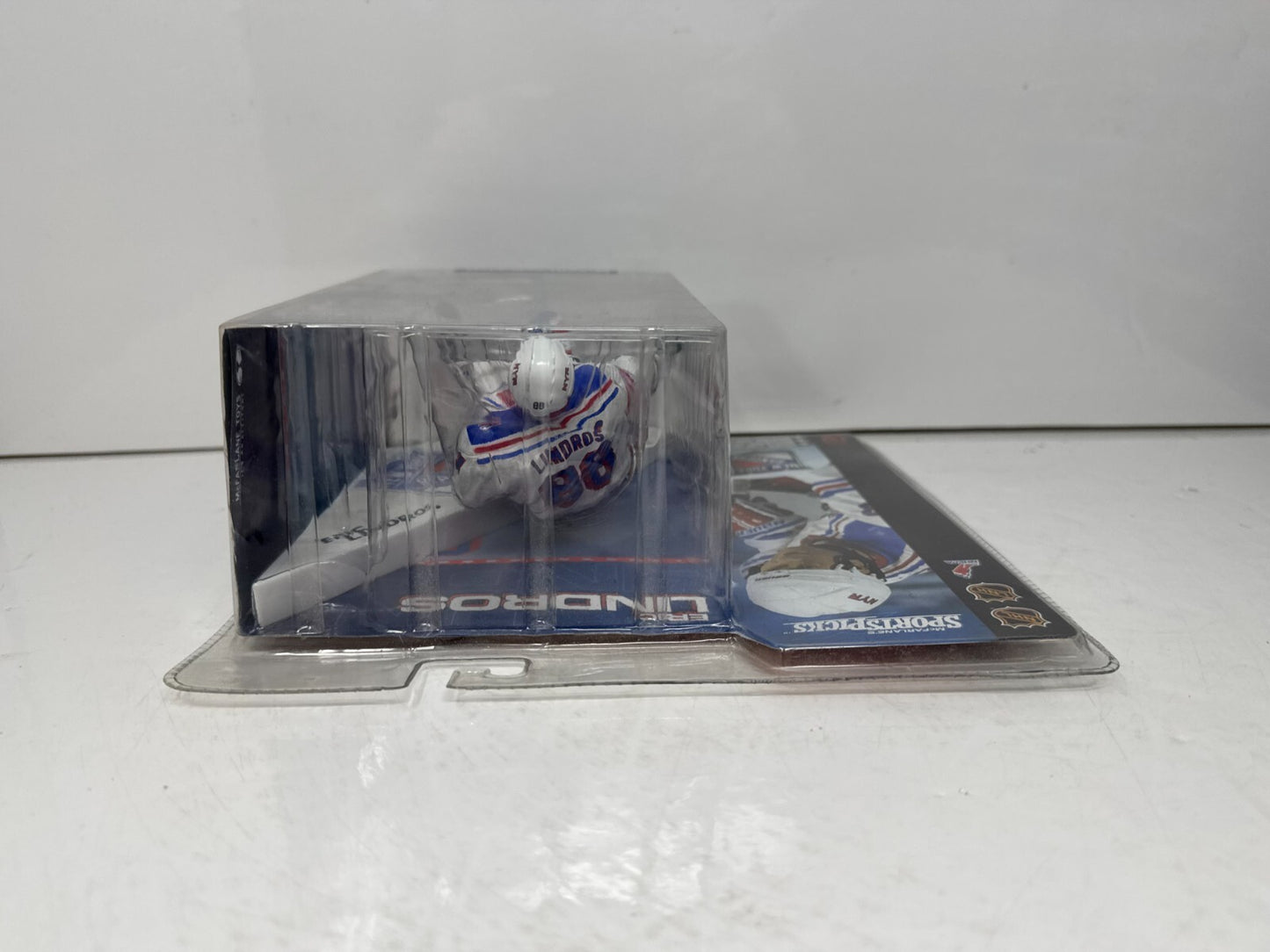Mcfarlane NHL Eric Lindros New York Rangers White Jersey Series 2 Figurine