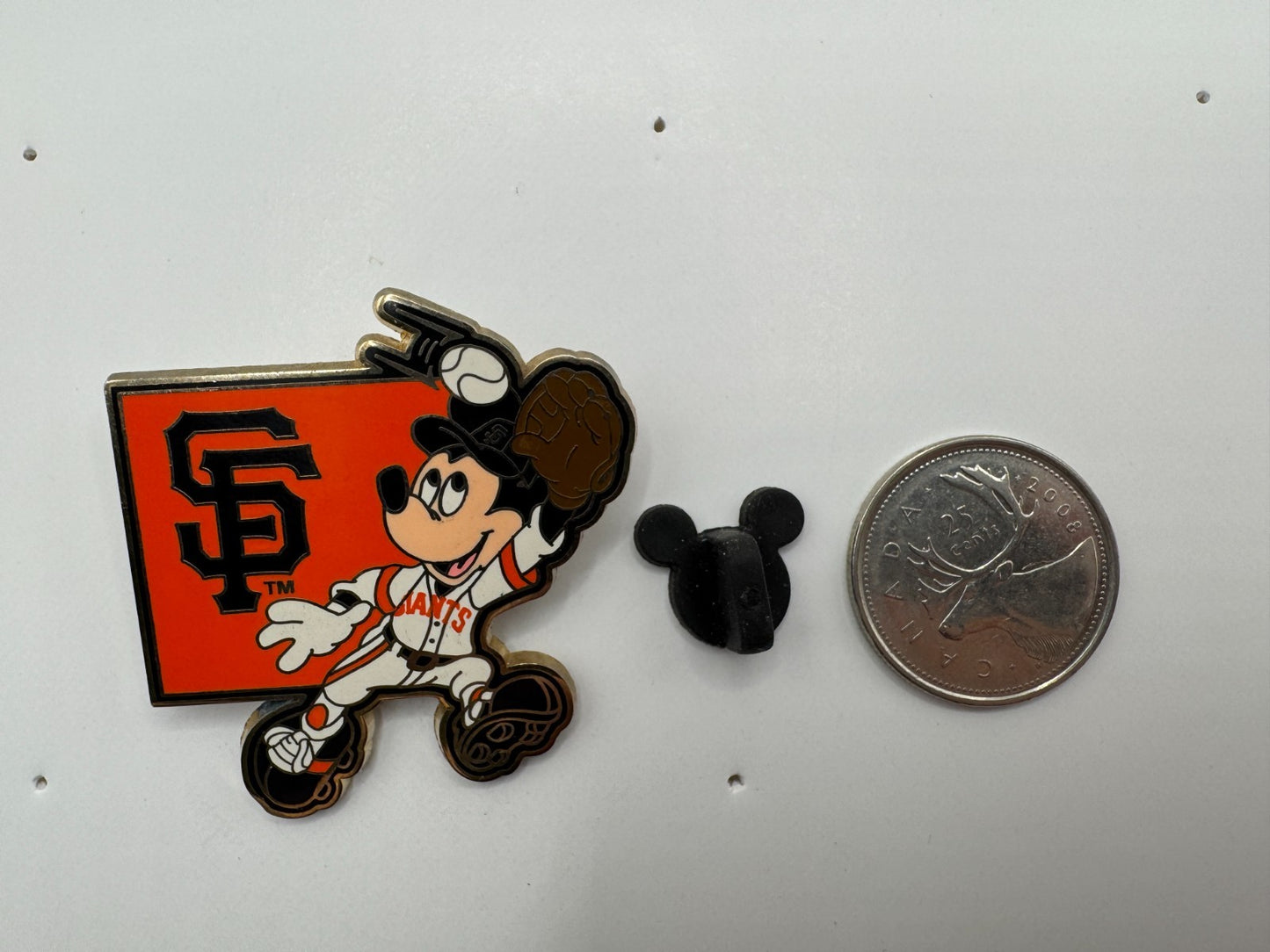 Disney Mickey Mouse MLB Player San Francisco Giants Trading Pin DC2S1