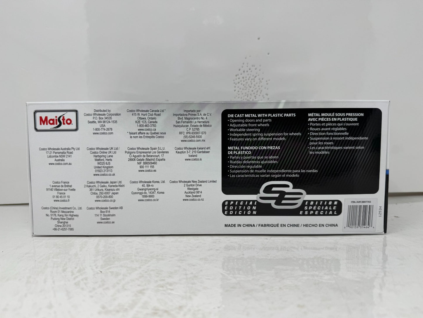 Maisto 1978 Pontiac Firebird Trans Am 1:18 Diecast Model Car Gold