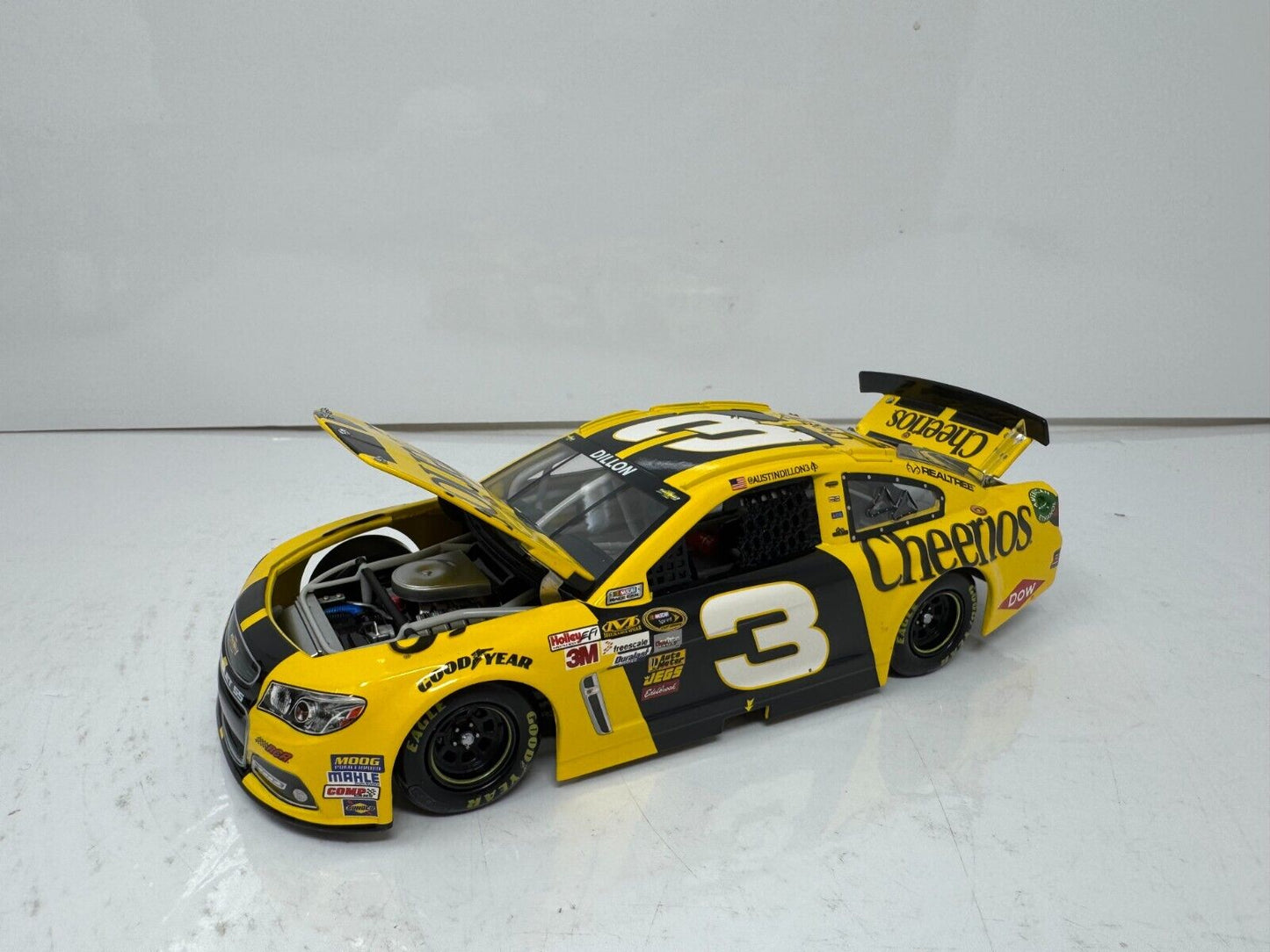 Lionel Racing Nascar #3 Austin Dillon Cheerios Black Chassis 2014 SS 1:24 Diecast
