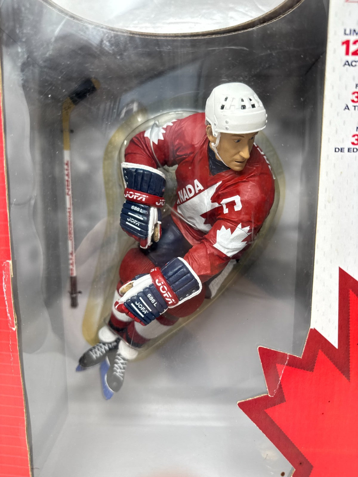 McFarlane NHL Wayne Gretzky Team Canada 1987 12" Inch Hockey Figure Red Jersey
