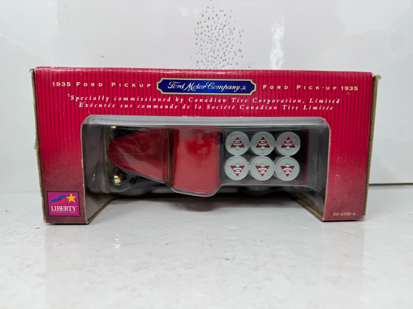 Liberty Classics Canadian Tire 1935 Ford Pickup BANK 1:24 Diecast