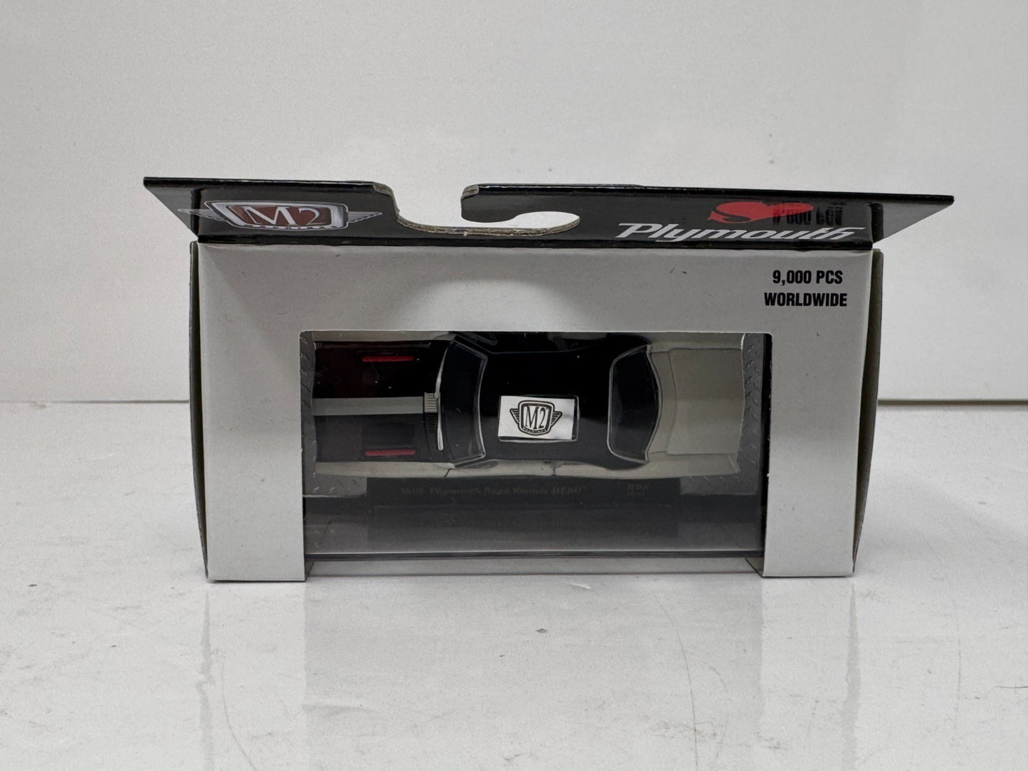 M2 Machines 1969 Plymouth Road Runner HEMI 1:64 Diecast