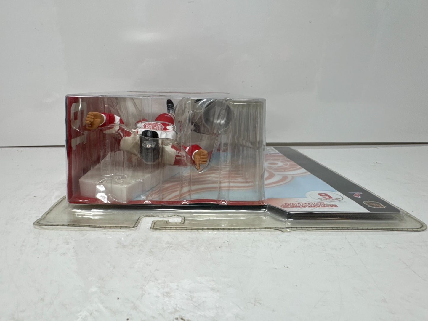 McFarlane NHL Steve Yzerman Detroit Red Wings Series 6 Figure with Stanley Cup