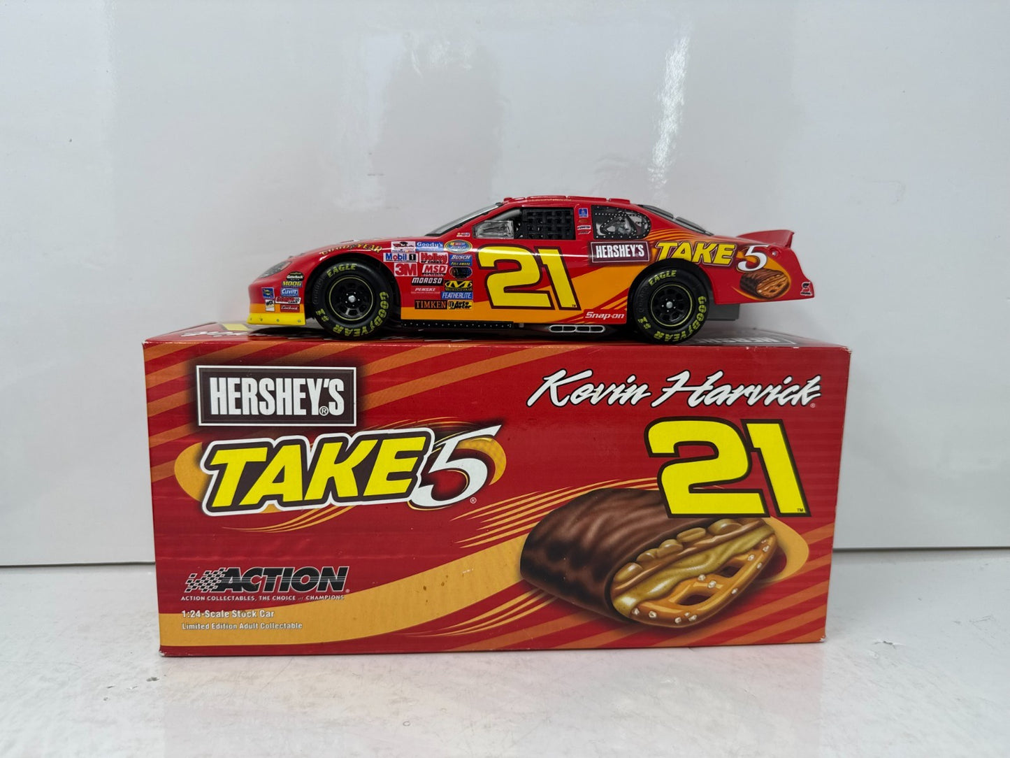 Action Nascar #21 Kevin Harvick Hershey's Take 5 2005 Monte Carlo 1:24 Diecast