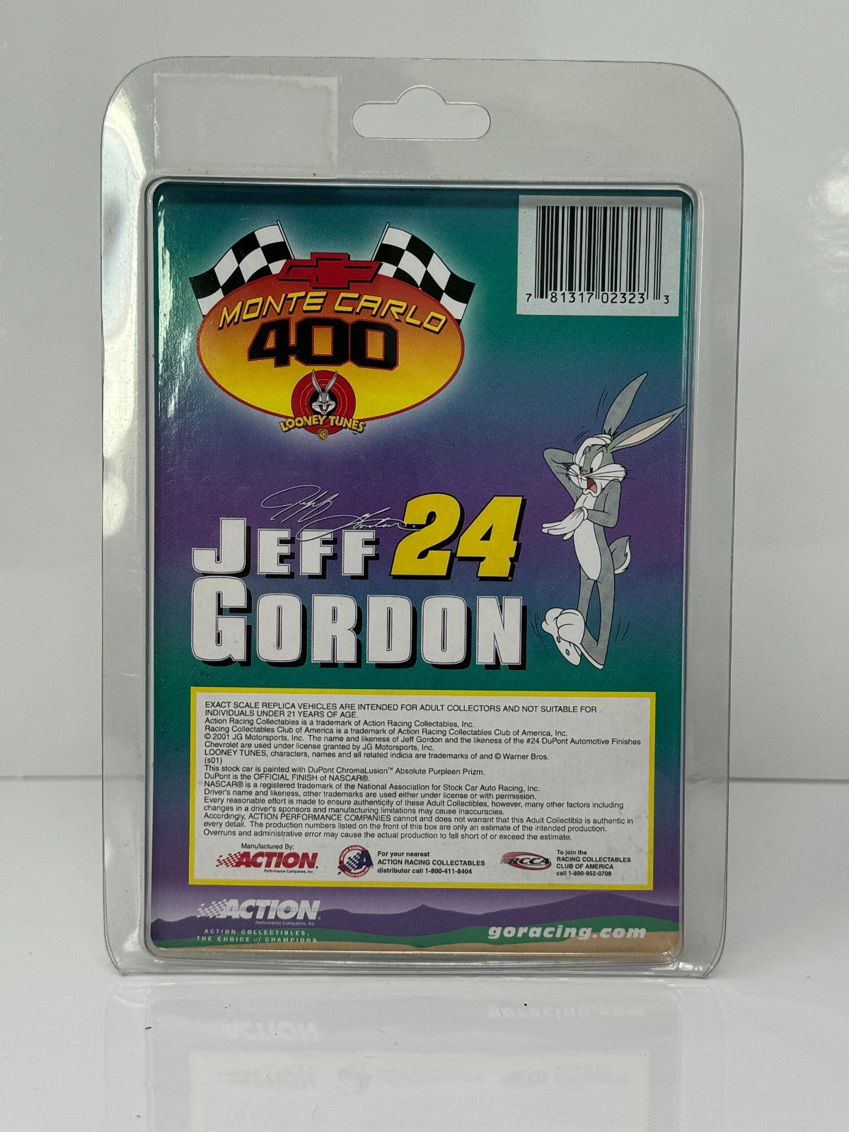 Action Nascar #24 Jeff Gordon DuPont Looney Tunes 2001 Monte Carlo 1:64 Diecast
