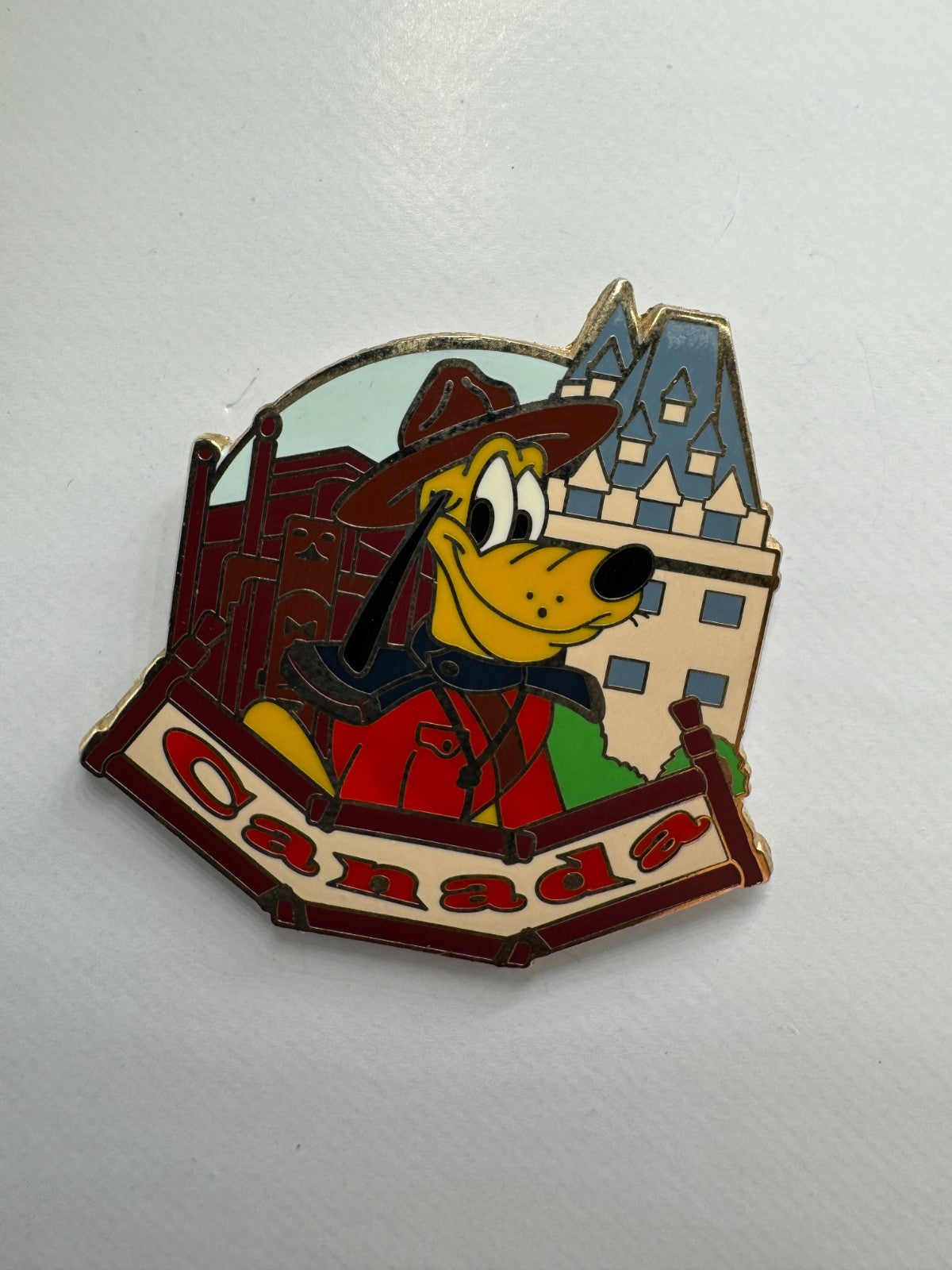 WDW Disney Pluto Canada Epcot World Showcase Trading Pin DC1S10