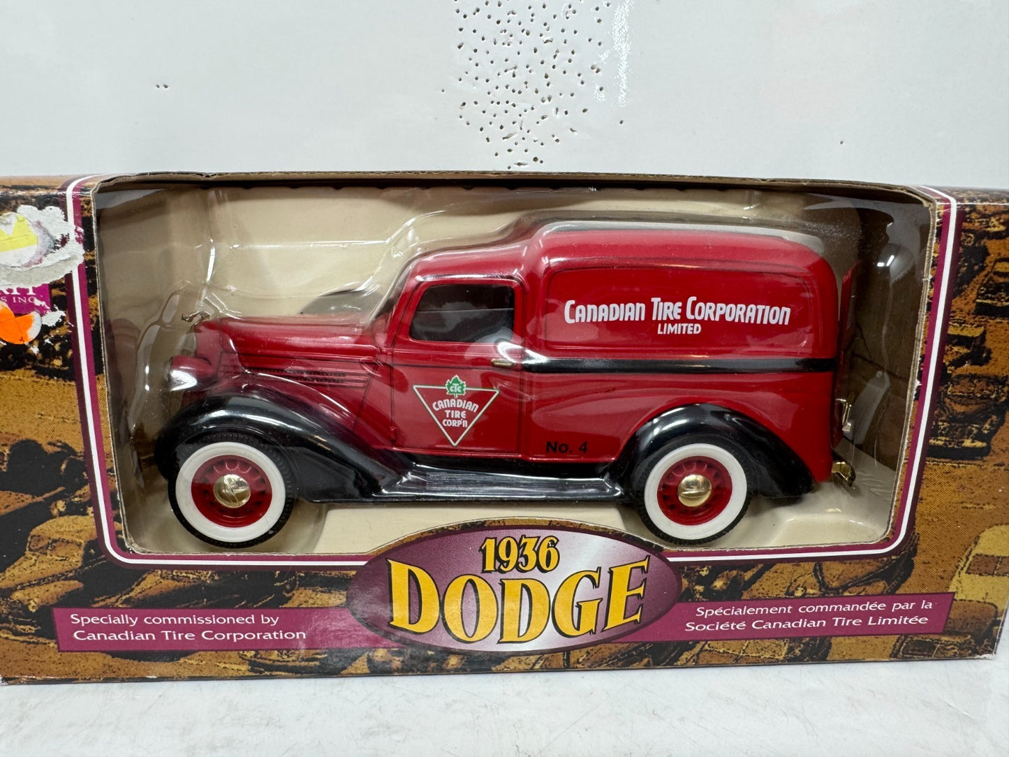 Liberty Classics Canadian Tire 1936 Dodge BANK 1:24 Diecast