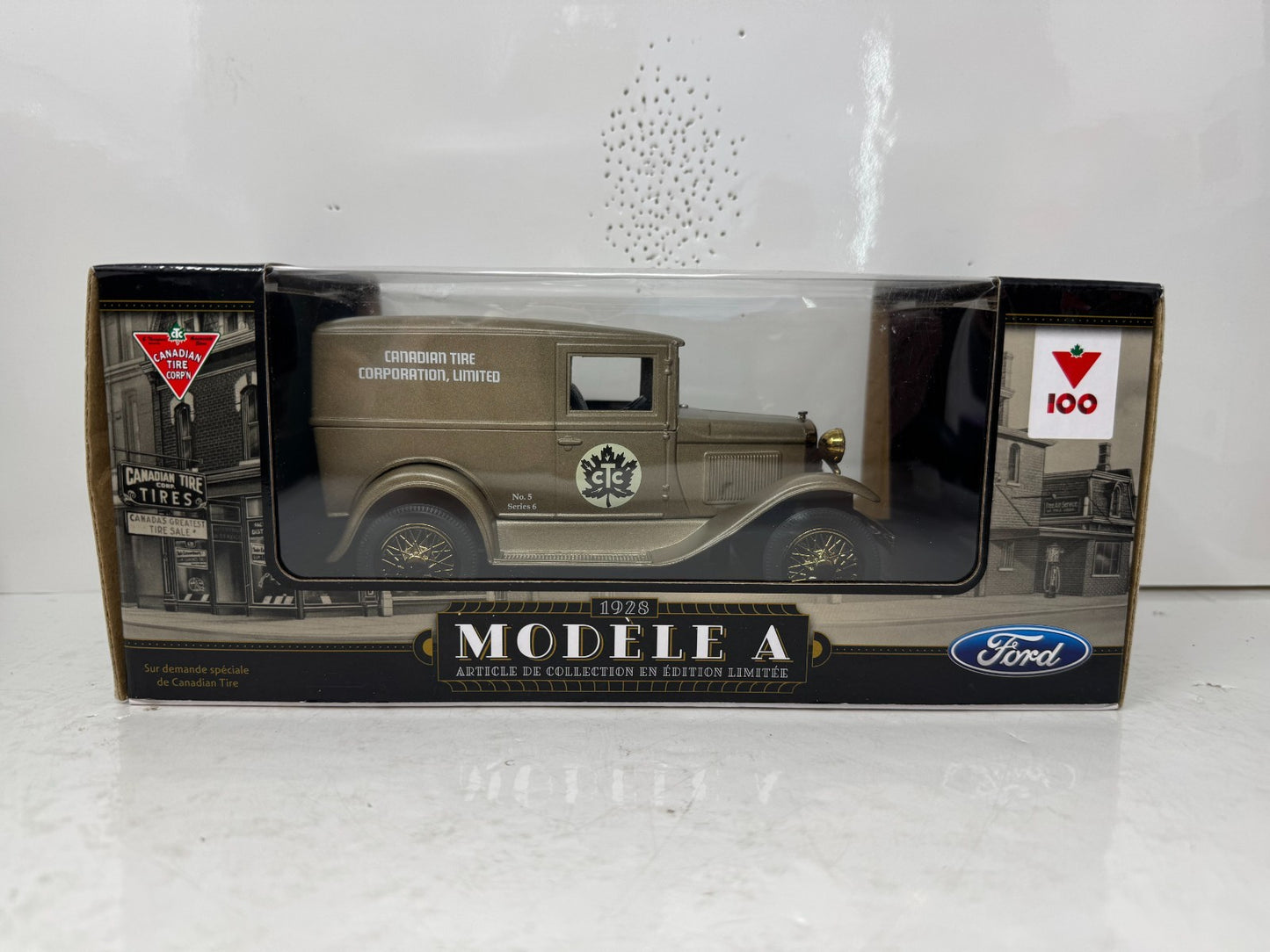 Liberty Classics Canadian Tire 1928 Ford Model A BANK 124 Diecast 1 of 25,000