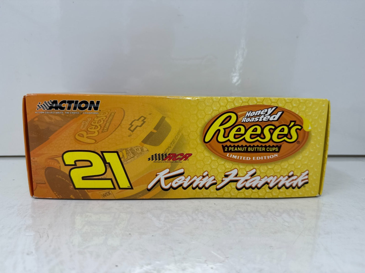 Action Nascar #21 Kevin Harvick Reese's Dealer Exclusive 2003 Chevy 1:24 Diecast