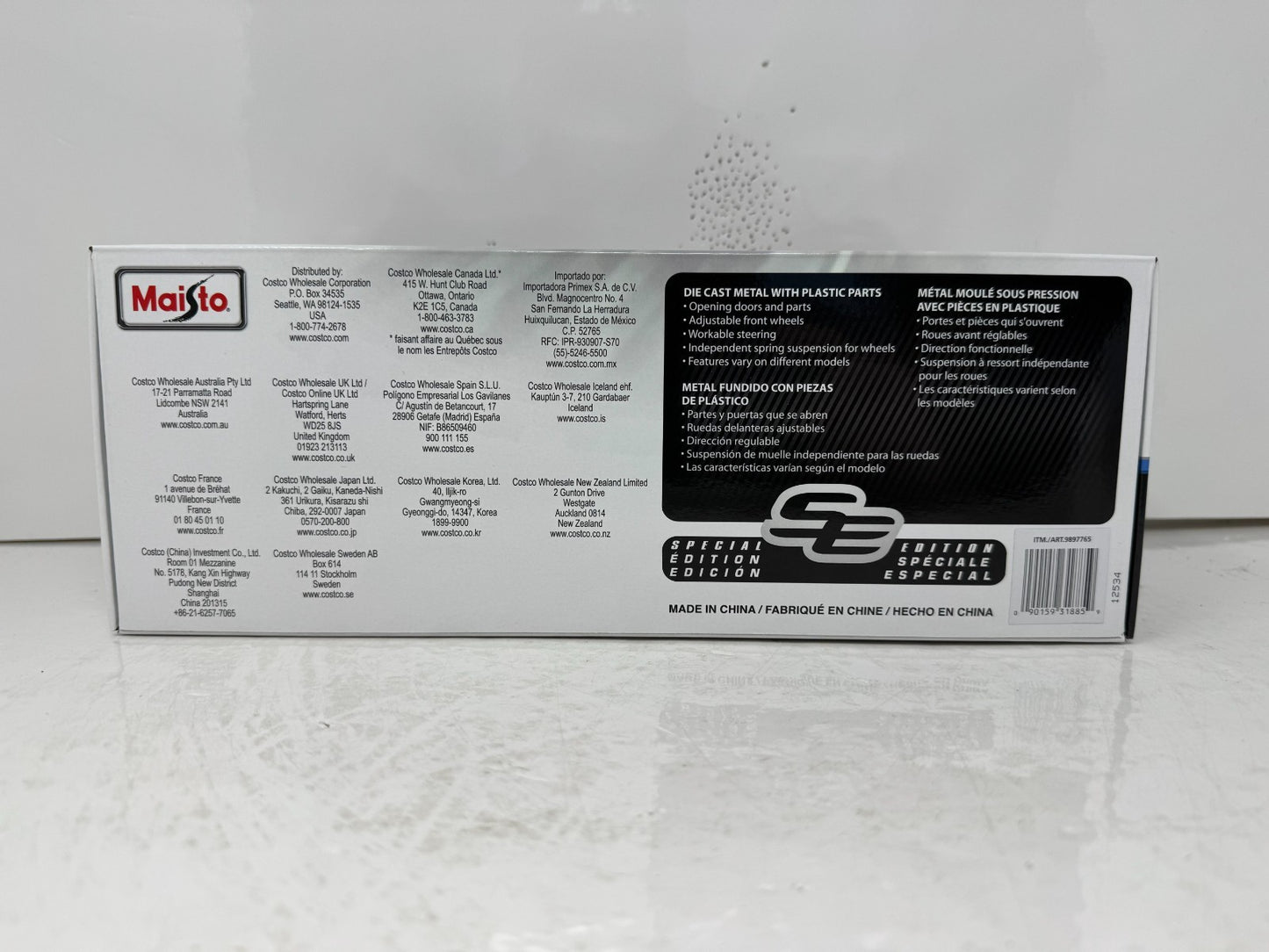 Maisto 1965 Pontiac GTO Hurst Edition 1:18 Diecast Model Car Orange