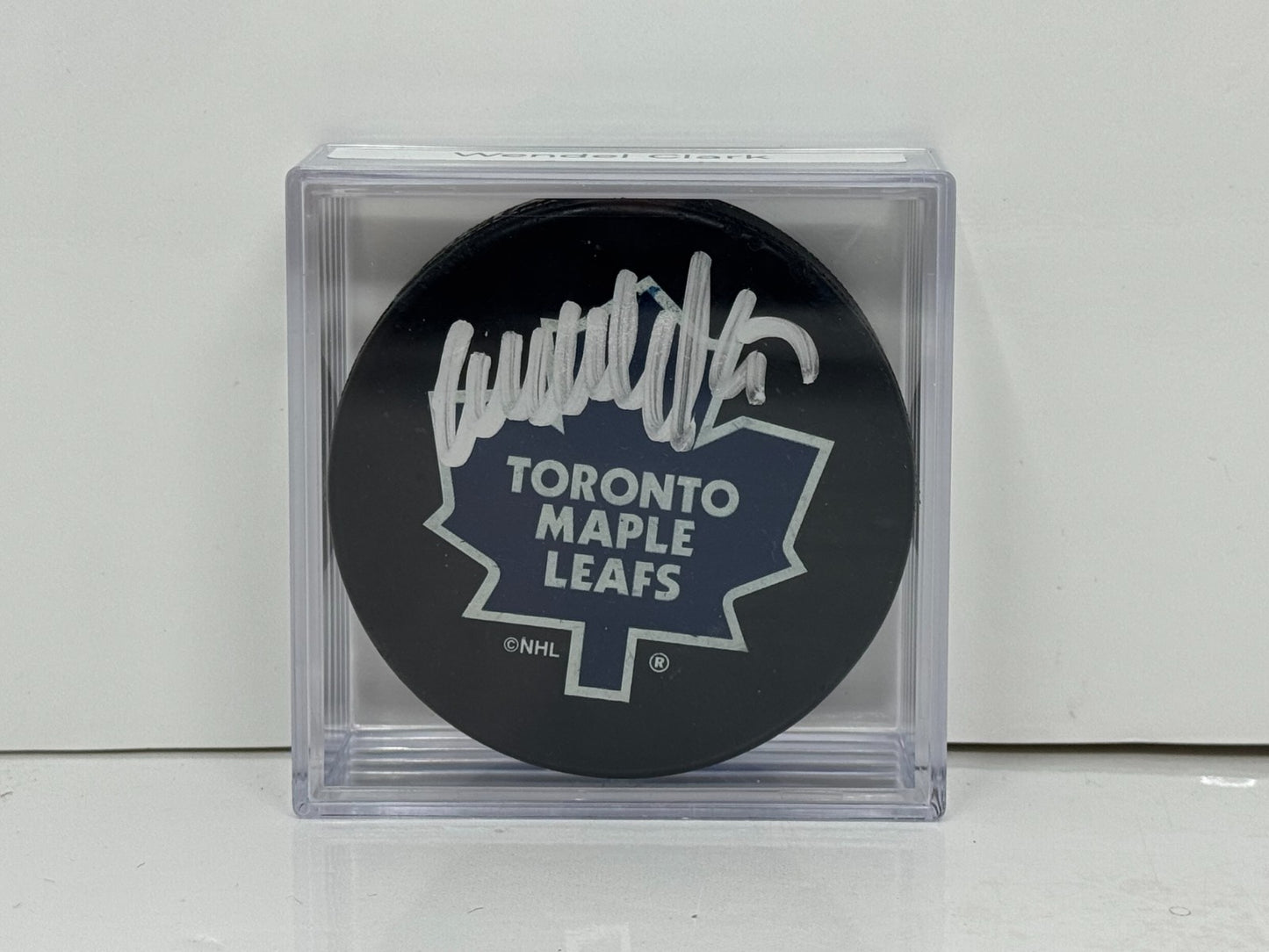 Wendel Clark Toronto Maple Leafs Signed NHL Autograph Puck Silver Auto