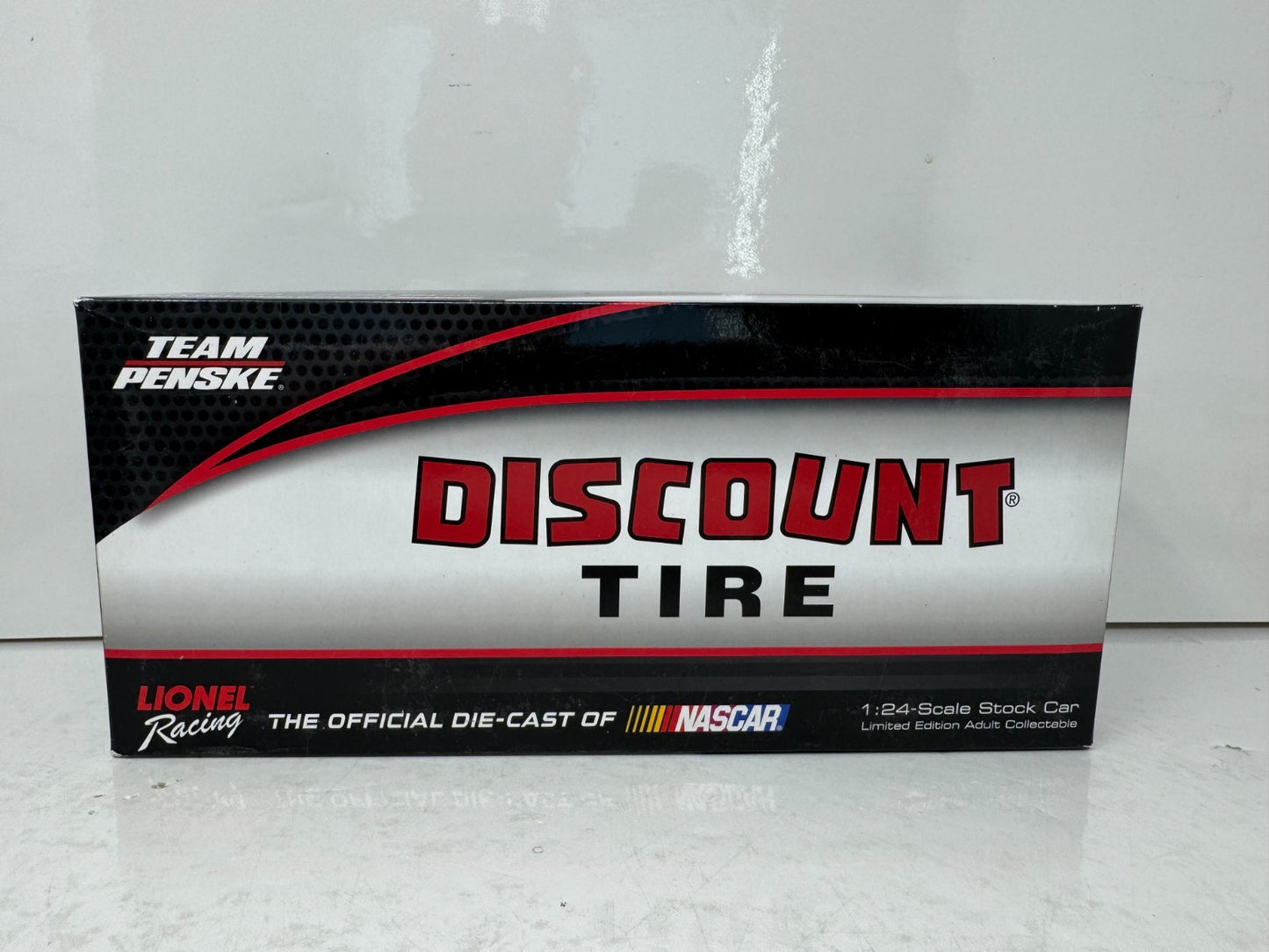 Lionel Nascar #22 Brad Keselowski Discount Tire 2014 Mustang 1:24 Diecast
