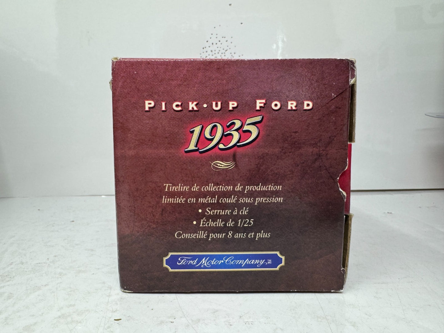 Liberty Classics Canadian Tire 1935 Ford Pickup BANK 1:24 Diecast