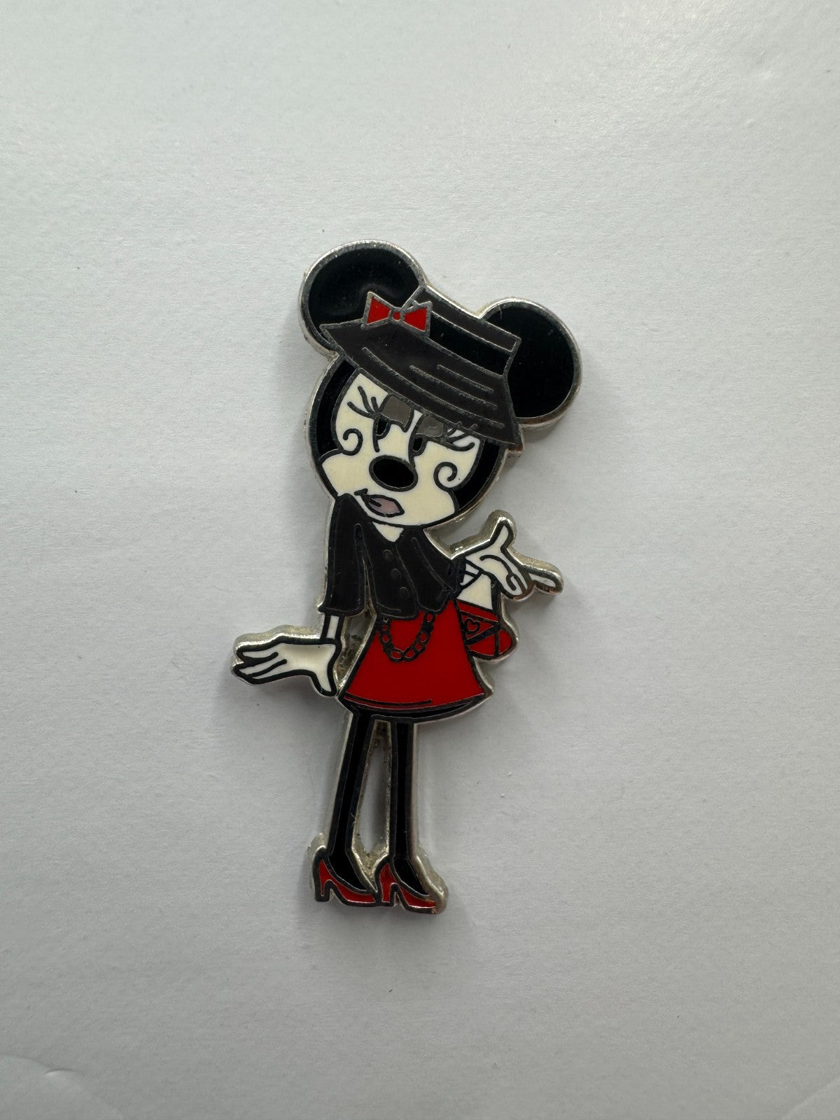 Disney Minnie Mouse Paris Fashion Glamour Wearing a Hat Trading Pin DC2S2
