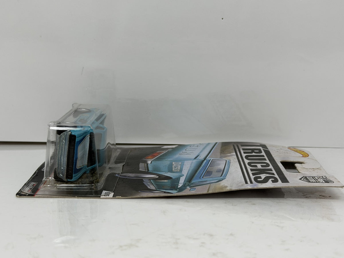 Hot Wheels Trucks Datsun 620 1:64 Diecast Real Riders