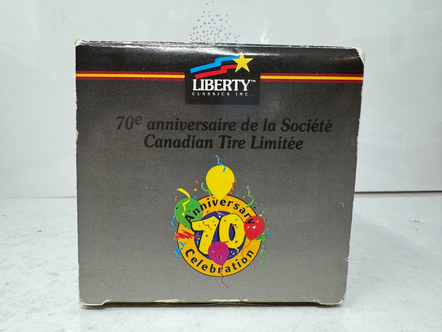 Liberty Classics Canadian Tire Ford Model A Delivery Van 1:24 Diecast