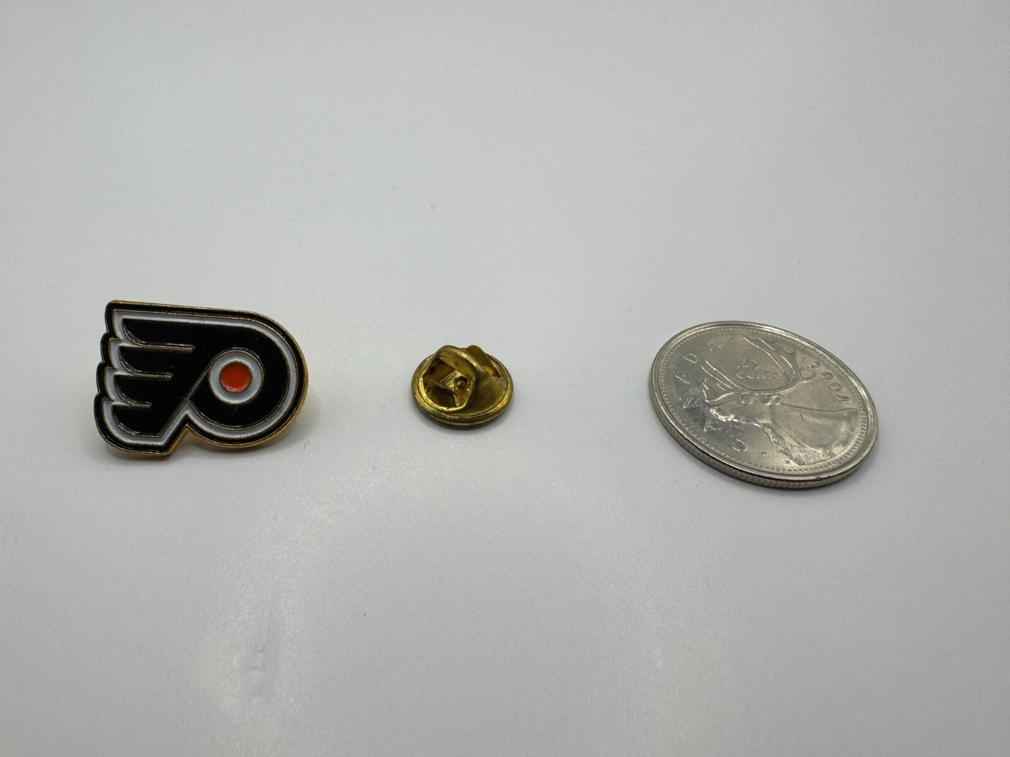 Philadelphia Flyers NHL Hockey Team Logo Lapel Pin UDT1