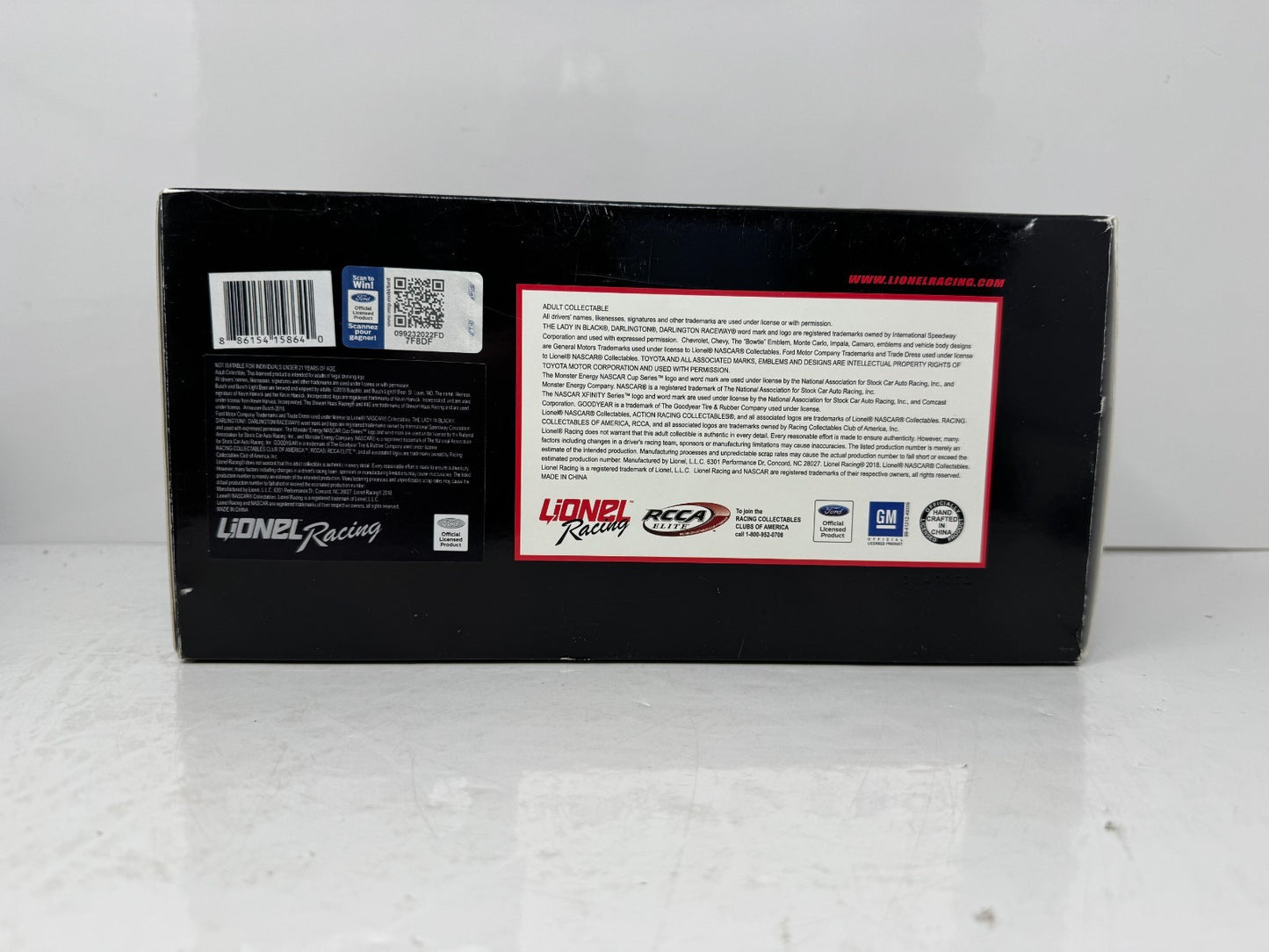 Lionel Racing Nascar #4 Kevin Harvick Busch Beer Darlington Ford Fusion 1:24 Diecast