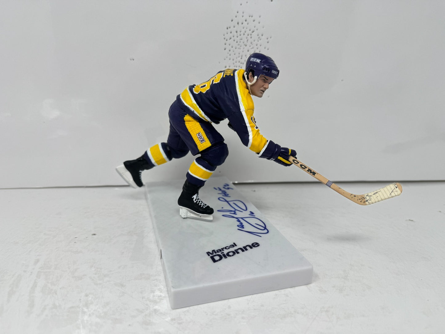 McFarlane NHL Marcel Dionne Los Angeles Kings Figure Auto Signed