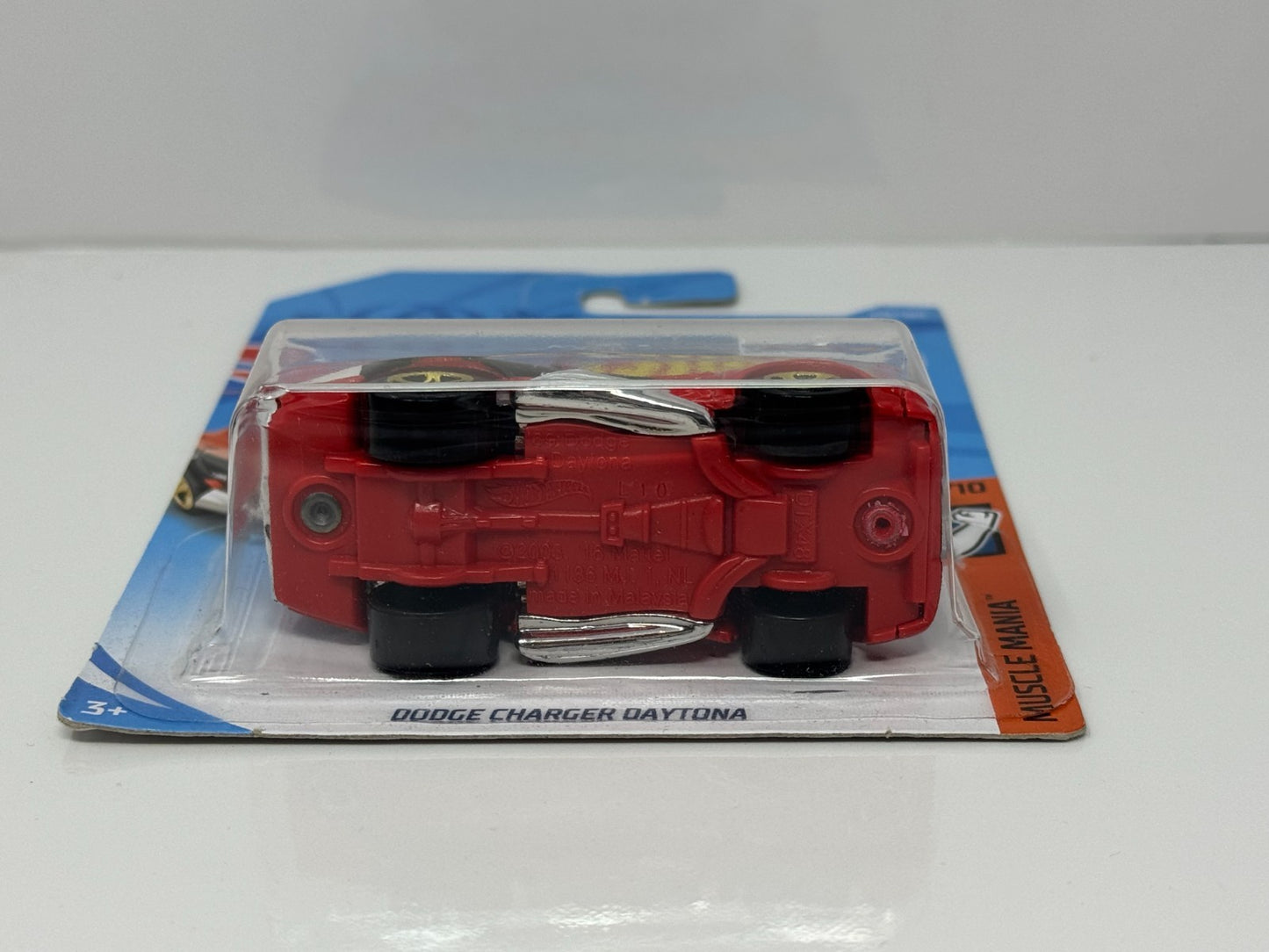 Hot Wheels Muscle Mania Dodge Charger Daytona 1:64 Diecast Red