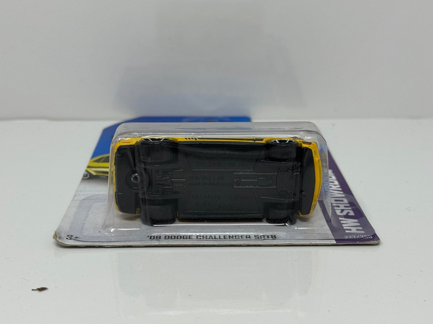 Hot Wheels Showroom 2008 Dodge Challenger SRT8 1:64 Diecast Yellow