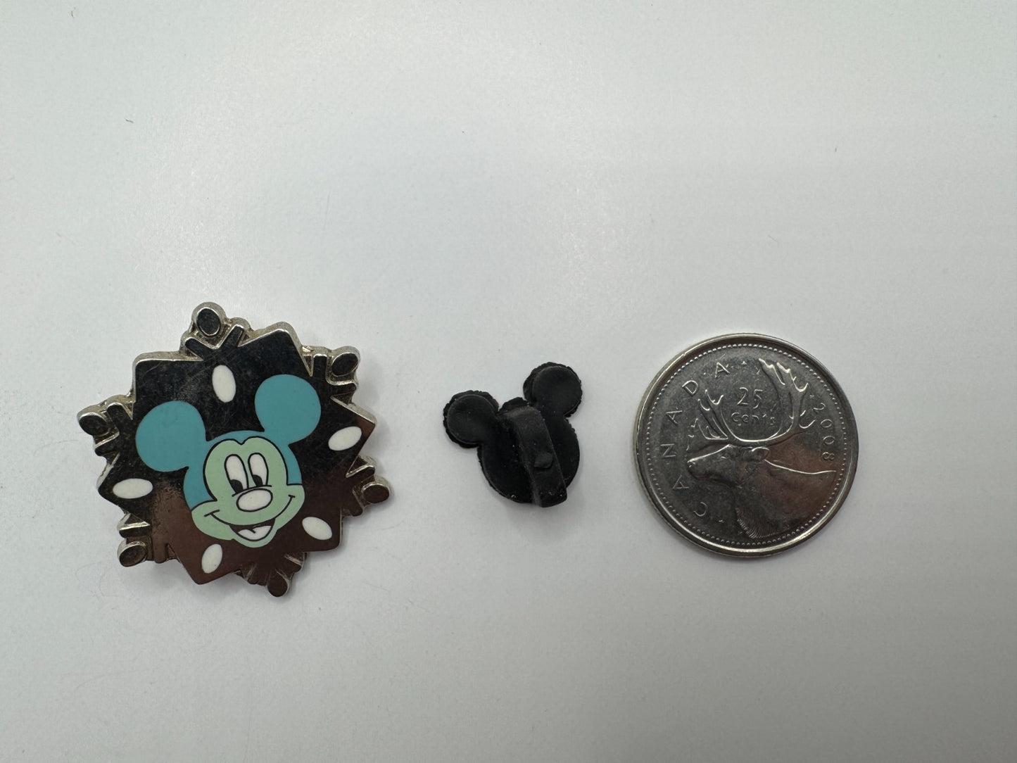Disney Mickey Mouse Hotel Snowflake Collection Hidden Mickey Trading Pin DC2S1