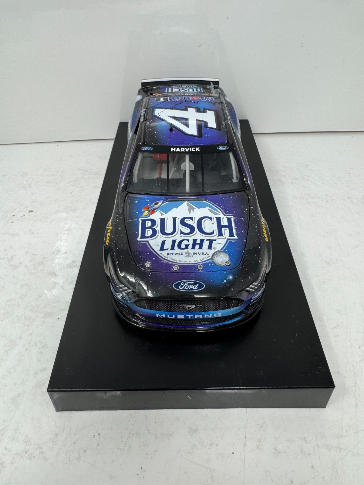 Lionel Racing Nascar #4 Kevin Harvick Busch #Buschtothewin Ford Mustang 1:24 Diecast