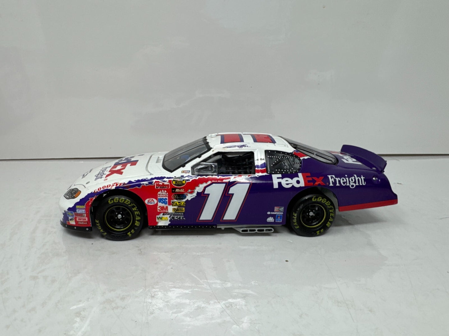 Action Nascar #11 Jason Leffler FedEx Freight 2005 Monte Carlo 1:24 Diecast