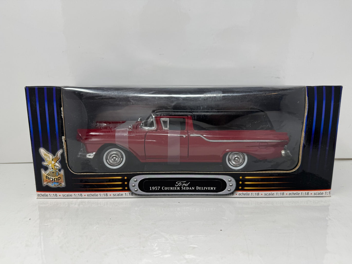 Yat Ming Road Signature 1957 Ford Courier Sedan Delivery 1:18 Diecast