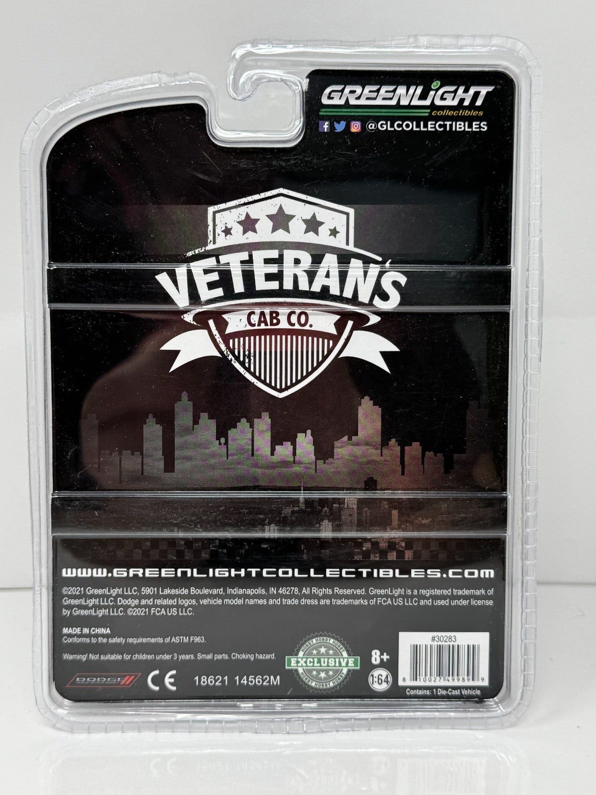 Greenlight Veterans Cab Co. 1983 Dodge Diplomat Taxi 1:64 Diecast