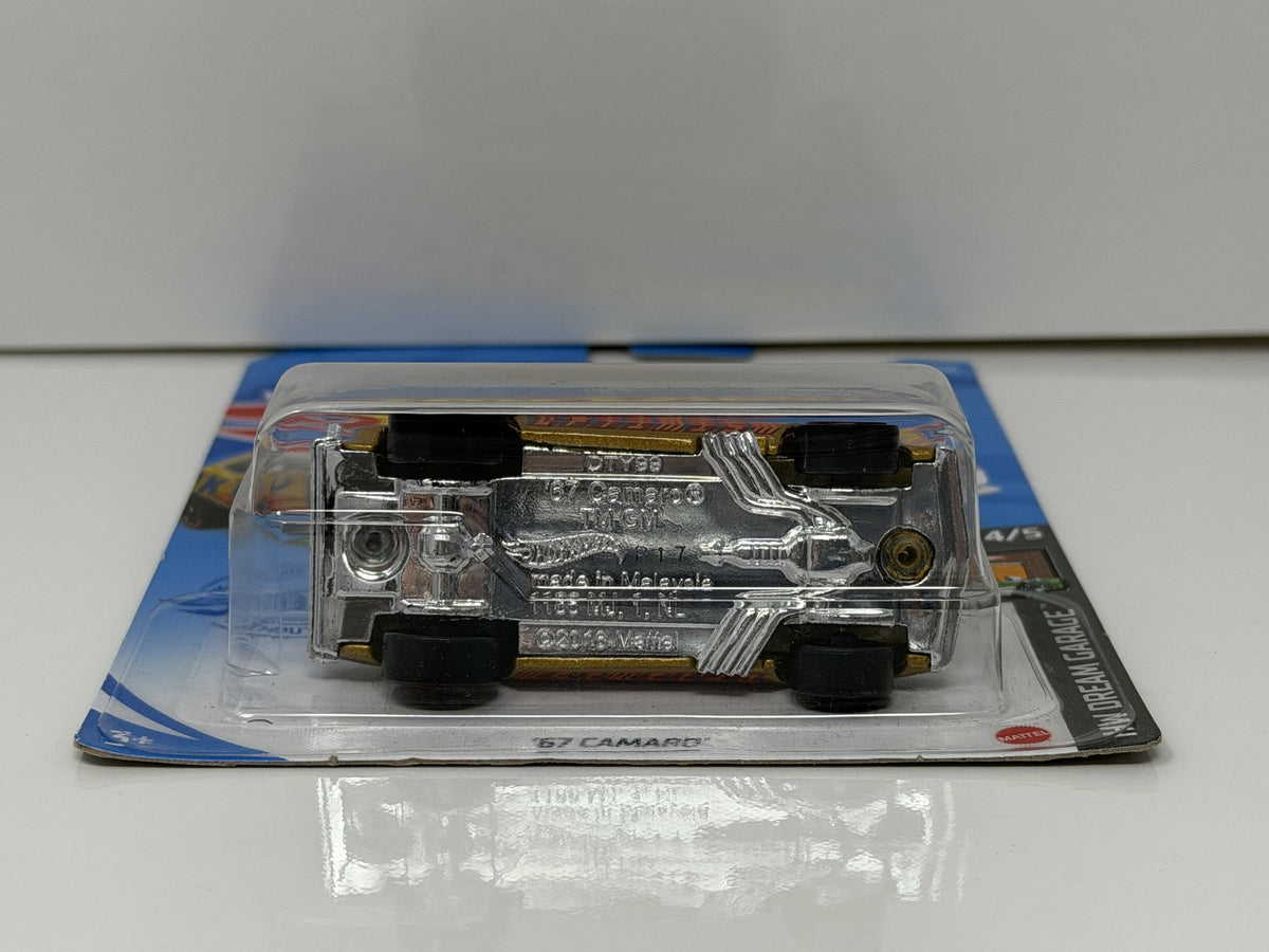 Hot Wheels HW Dream Garage 1967 Camaro 1:64 Diecast Gold