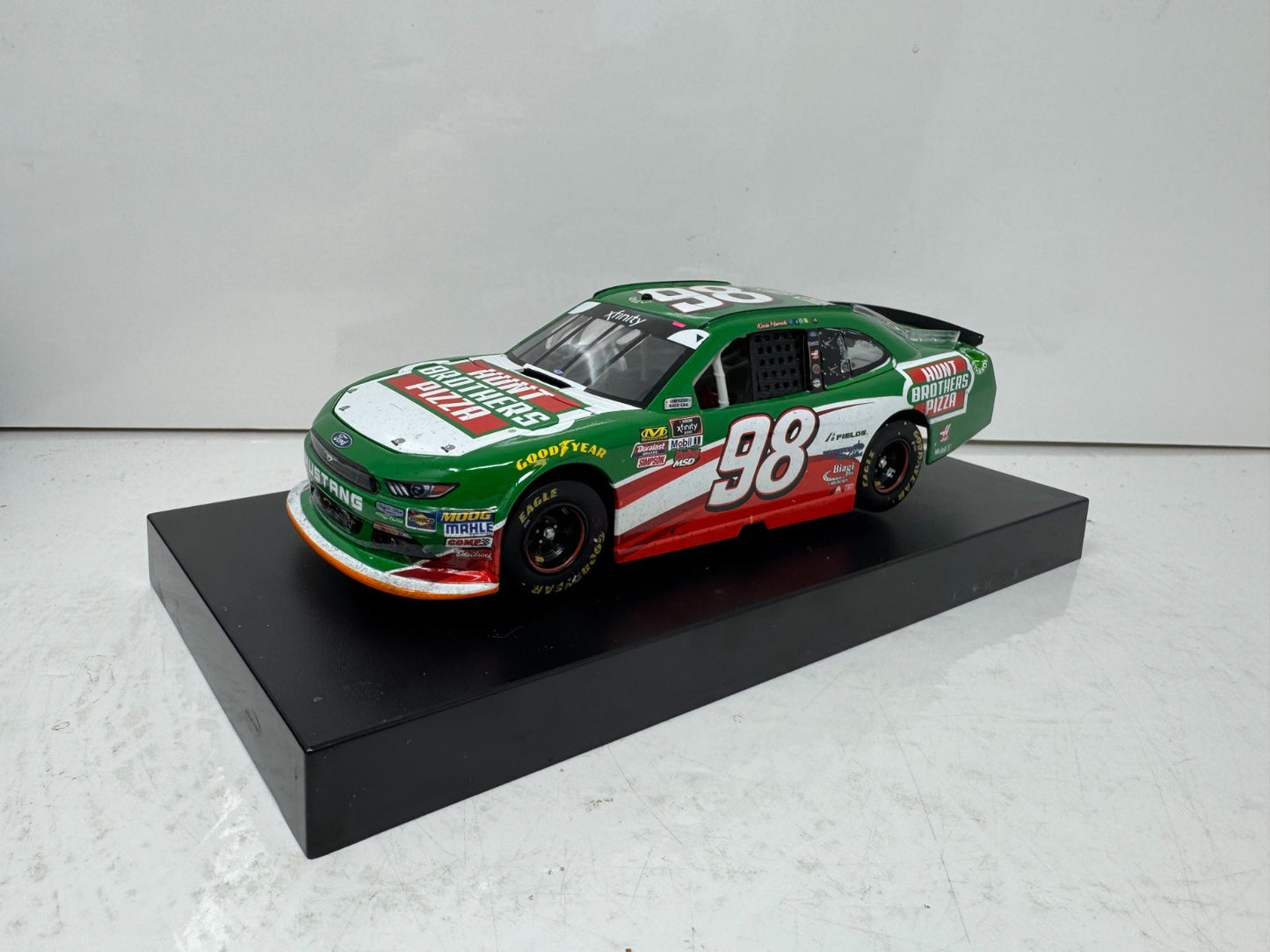 Lionel Nascar #98 Kevin Harvick Hunt Brothers Pizza Atlanta Win 1:24 Diecast