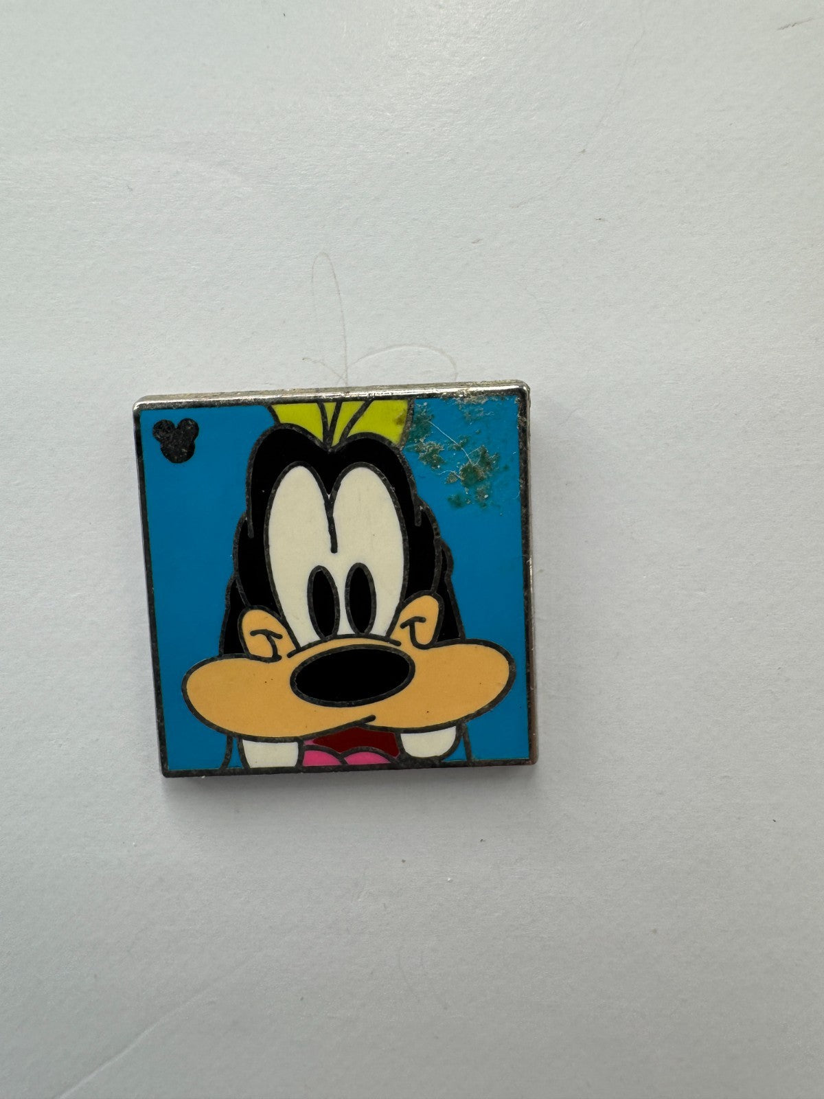 DLR Disney Goofy Character Faces Hidden Mickey Trading Pin DC2S8 V2