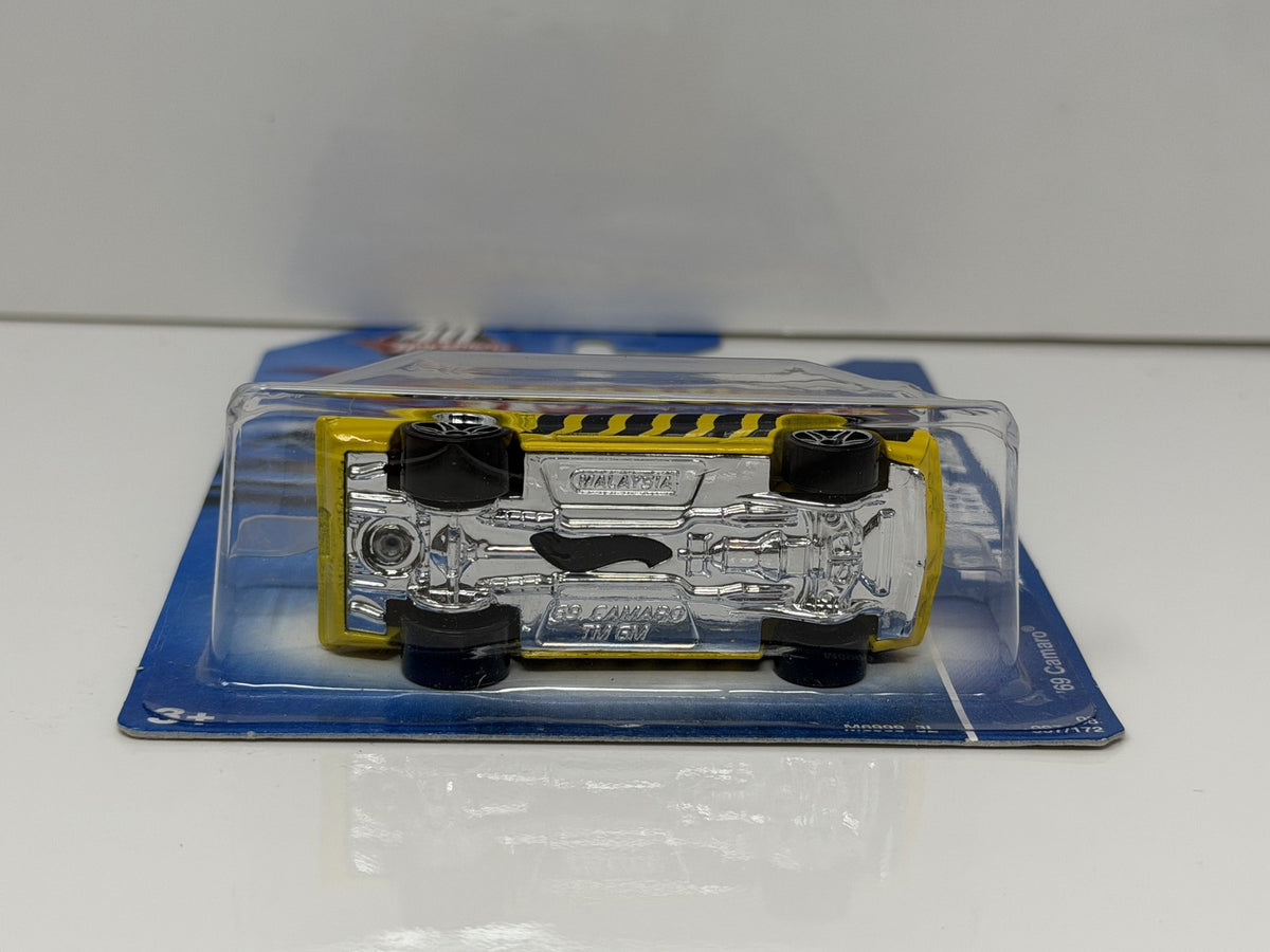 Hot Wheels Hot Wheels Stars 1969 Chevrolet Camaro 1:64 Diecast Yellow