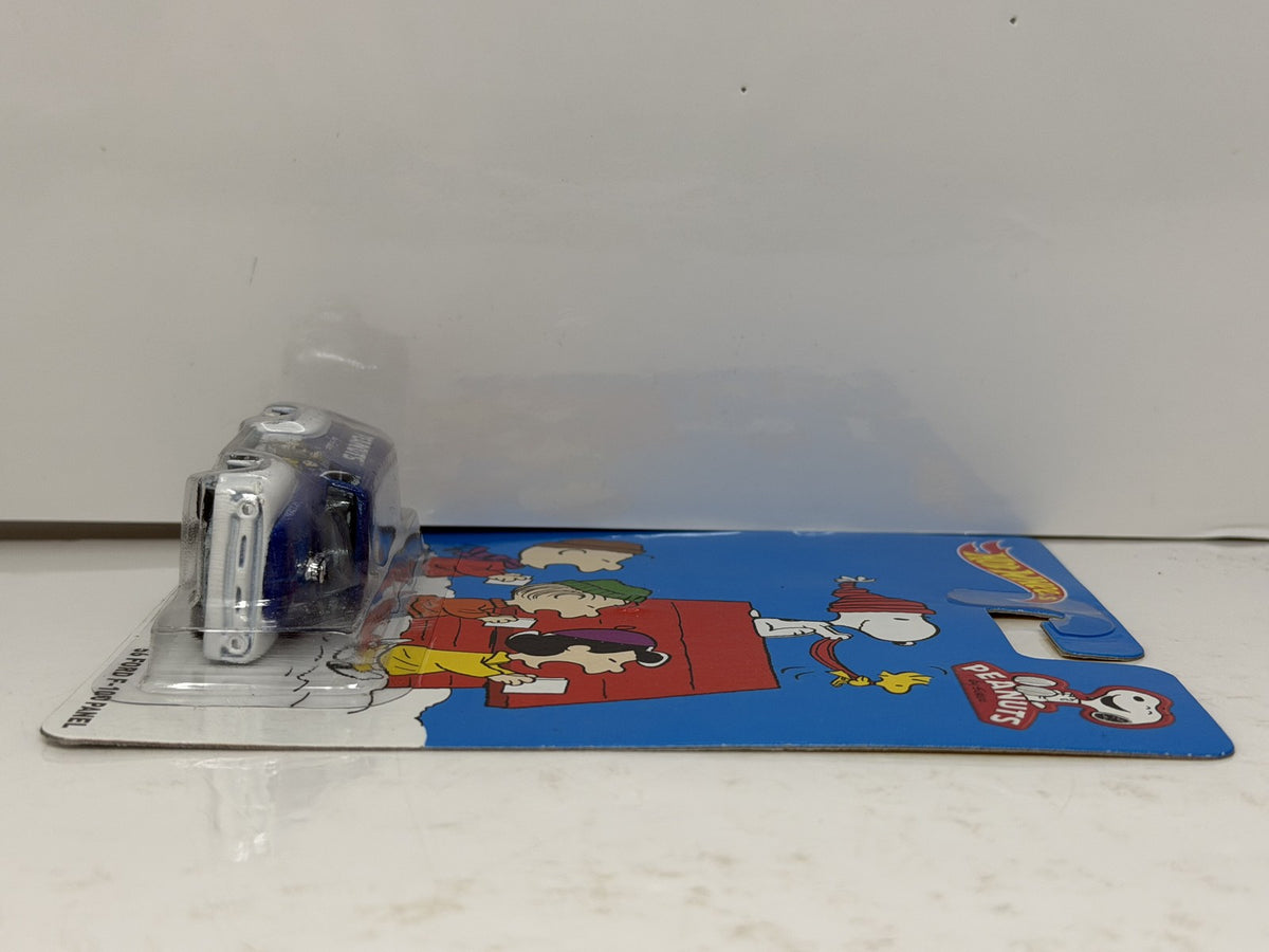 Hot Wheels Peanuts 1956 Ford F-100 Panel 1:64 Diecast Real Riders