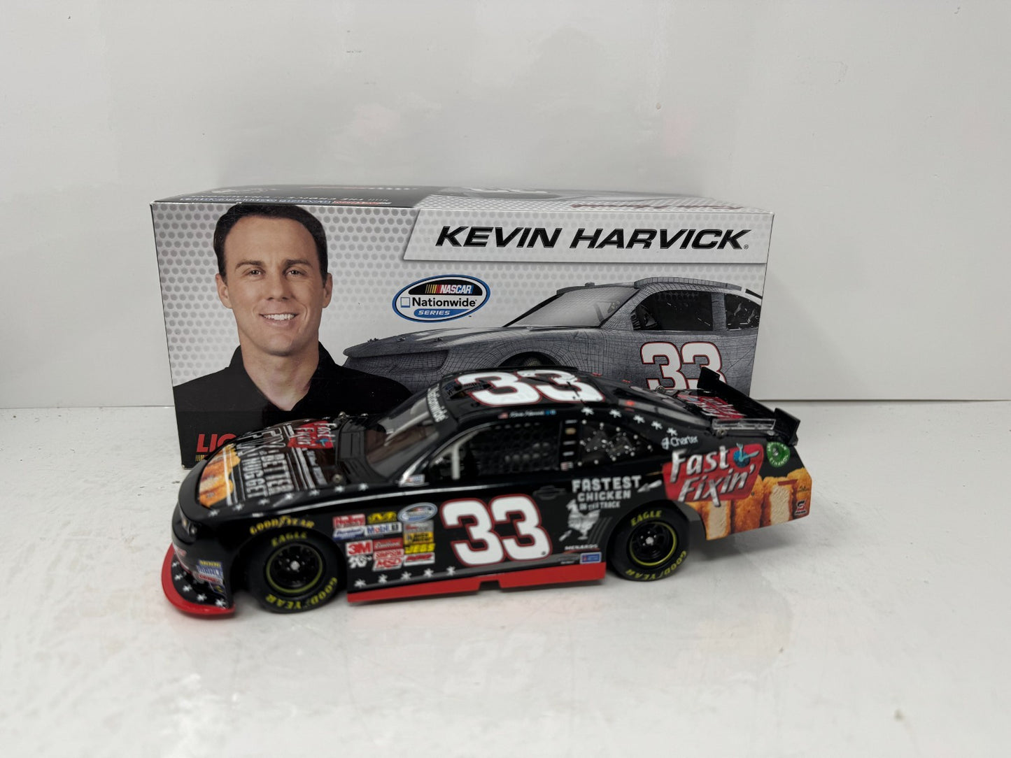 Lionel Racing Nascar #33 Kevin Harvick Fast Fixin 2013 Chevy Camaro 1:24 Diecast