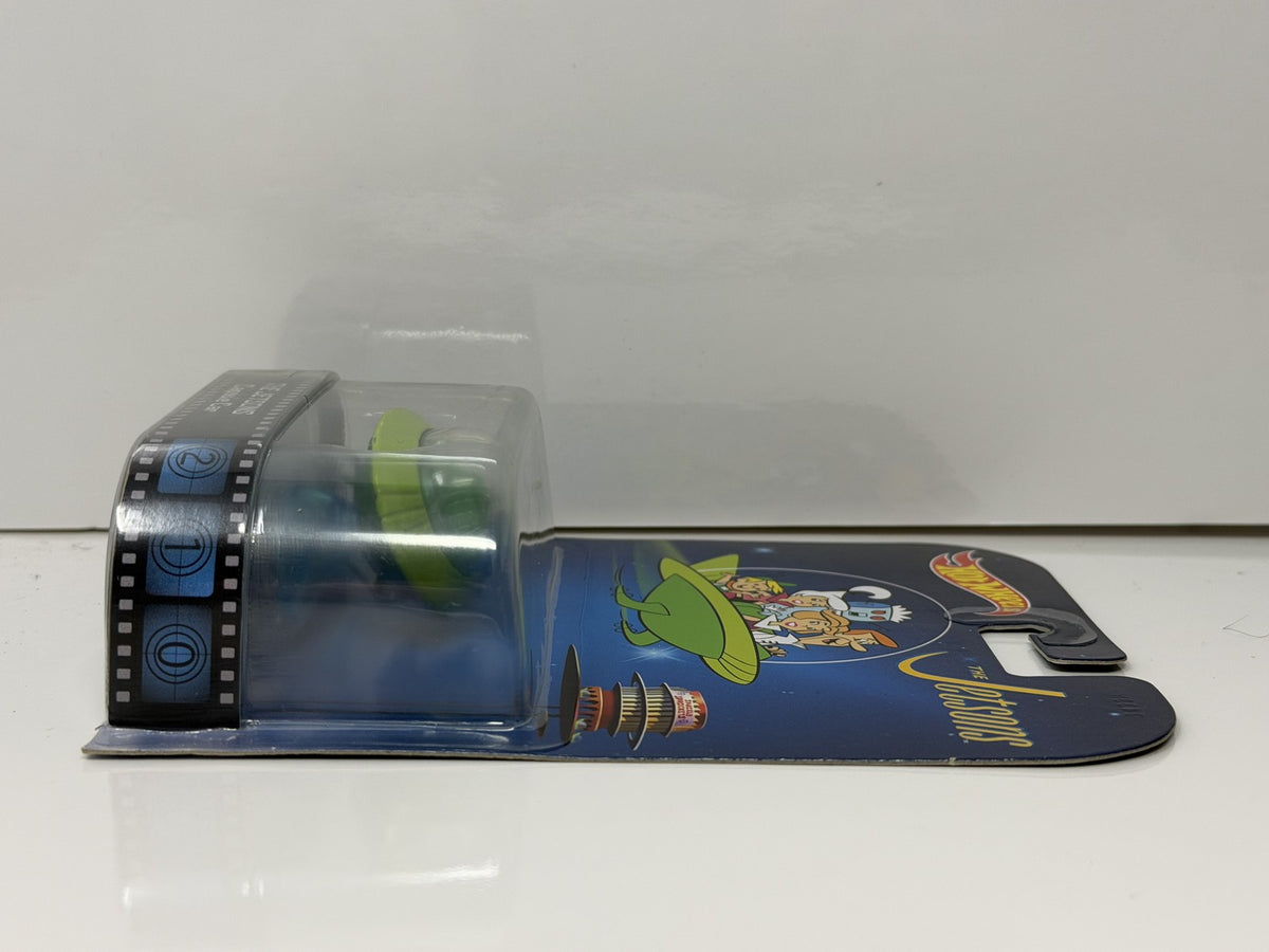 Hot Wheels Retro Entertainment The Jetsons Capsule Car 1:64 Diecast Green