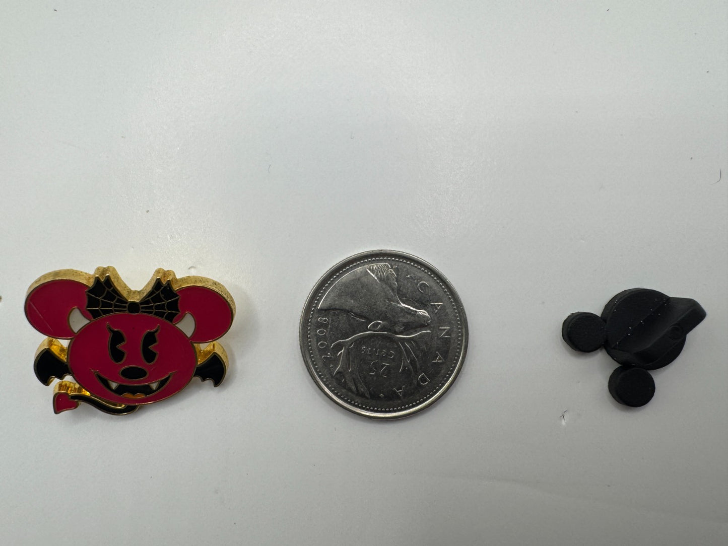 Japan Disney Minnie Mouse Vampire Icon Halloween Trading Pin DC2S2