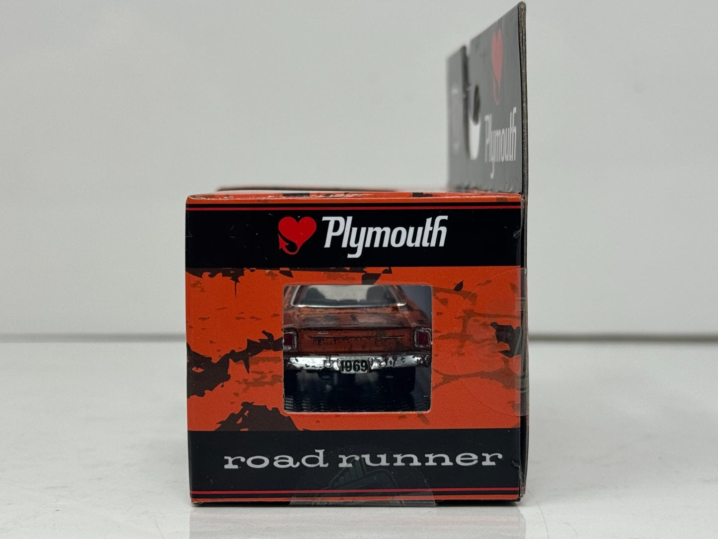 M2 Machines Rusty 1969 Plymouth Road Runner 1:64 Diecast