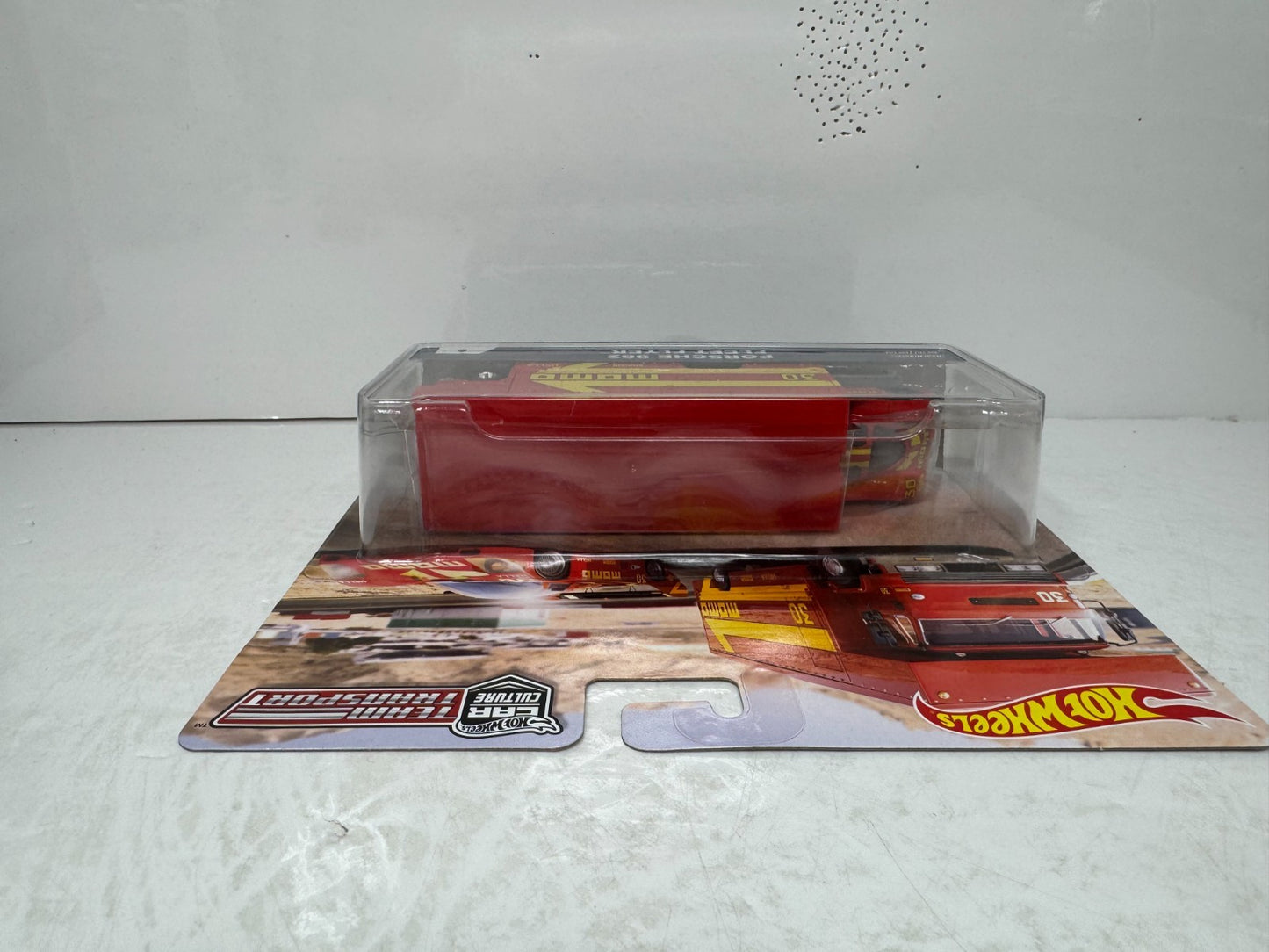 Hot Wheels Premium Team Transport #6 Porsche 962 & Fleet Flyer 1:64 Diecast
