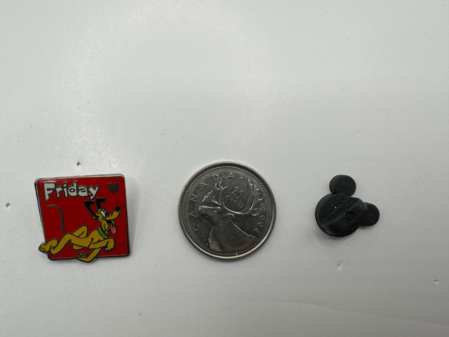 WDW Disney Friday Pluto Days of the Week Hidden Mickey Trading Pin DC1S10