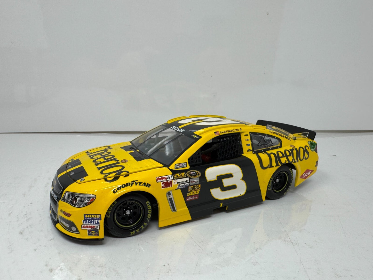 Lionel Racing Nascar #3 Austin Dillon Cheerios Black Chassis 2014 SS 1:24 Diecast