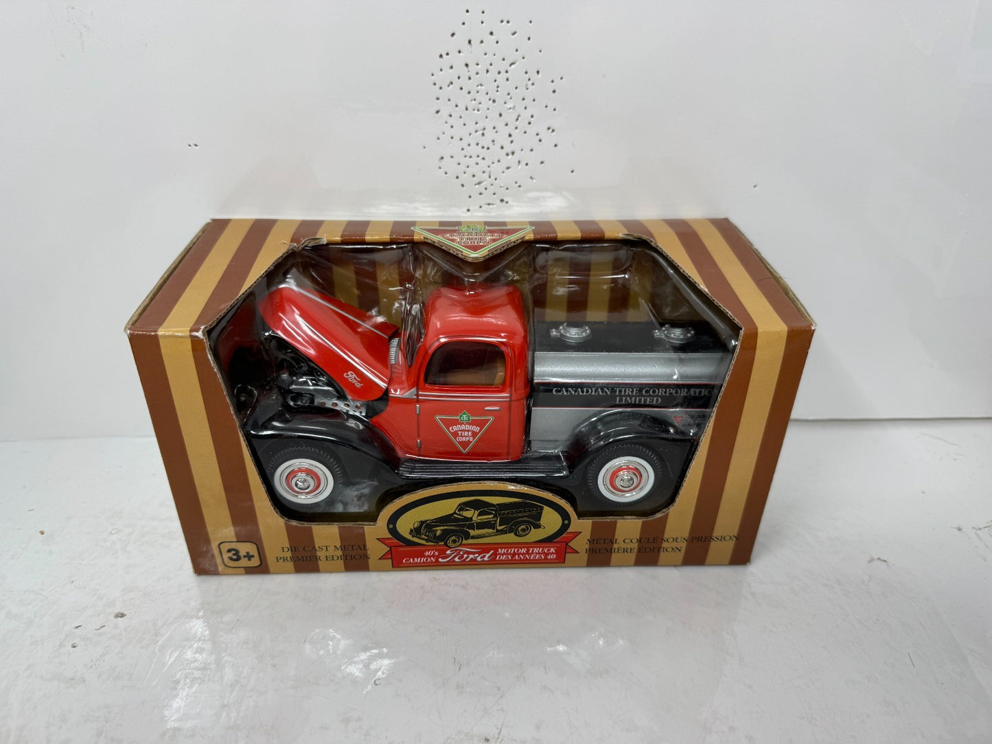 Golden Wheel Canadian Tire '40's Ford Motor Truck 1:24 Diecast