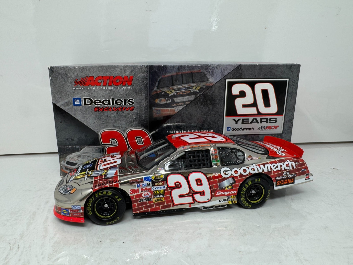 Action Nascar #29 Kevin Harvick GM Goodwrench Indy GM DEALERS 1:24 Diecast