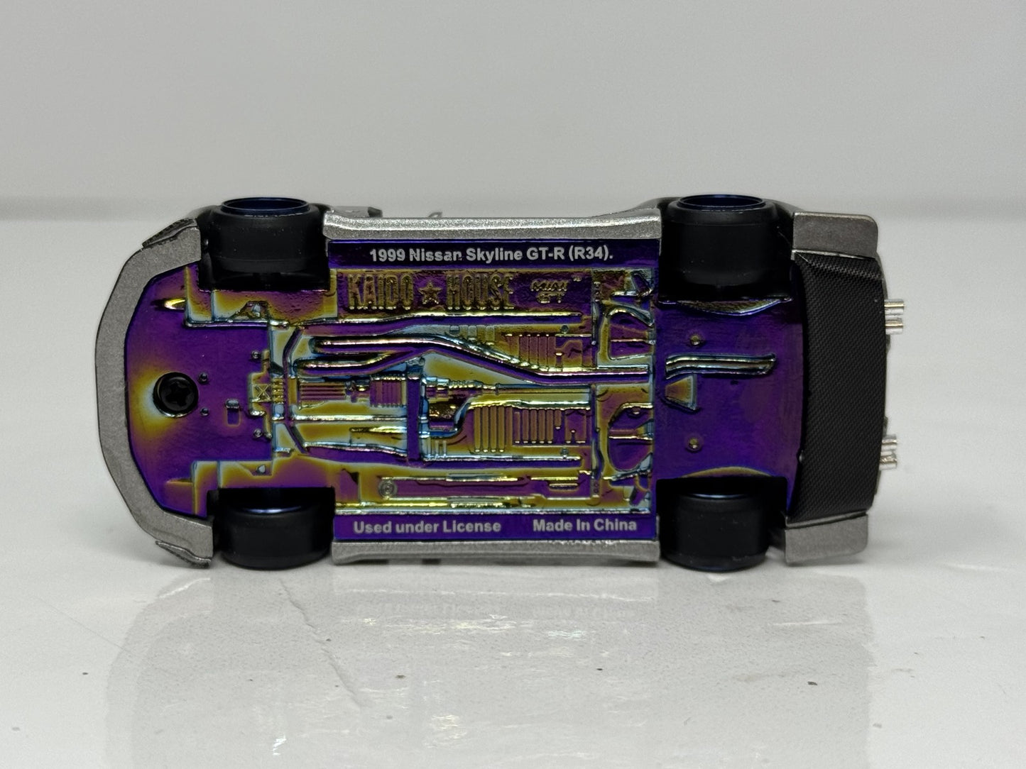 Kaido House Mini GT Nissan Skyline GT-R (R34) Kaido Works Shinjuku 1:64 Diecast