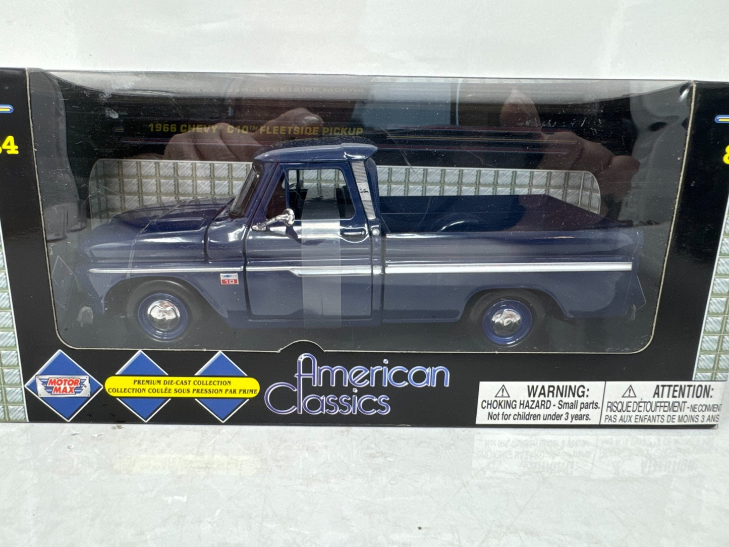 Motormax American Classics 1966 Chevy C10 Fleetside Pickup 1:24 Diecast