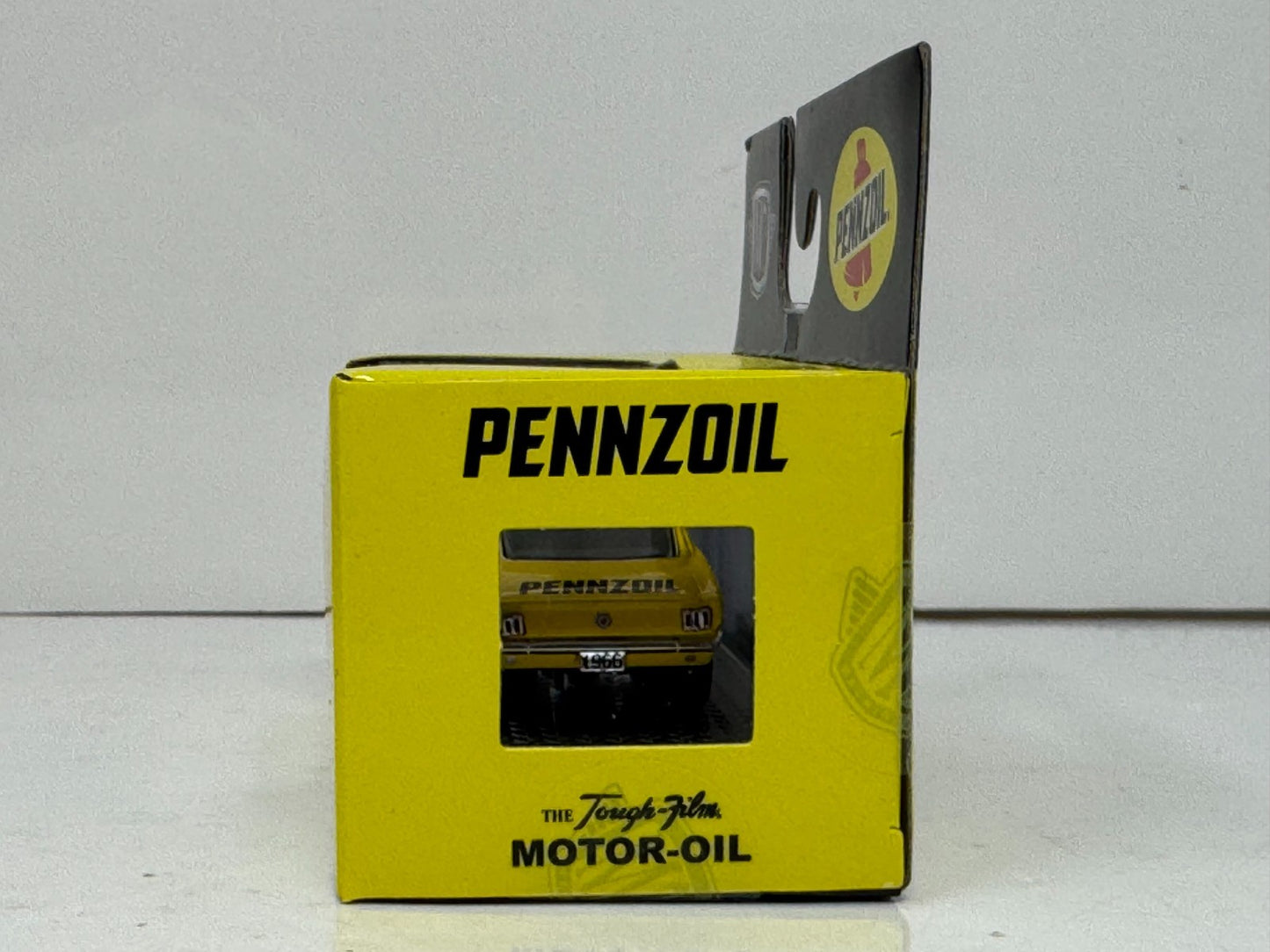 M2 Machines Pennzoil 1966 Ford Mustang Gasser 1:64 Diecast