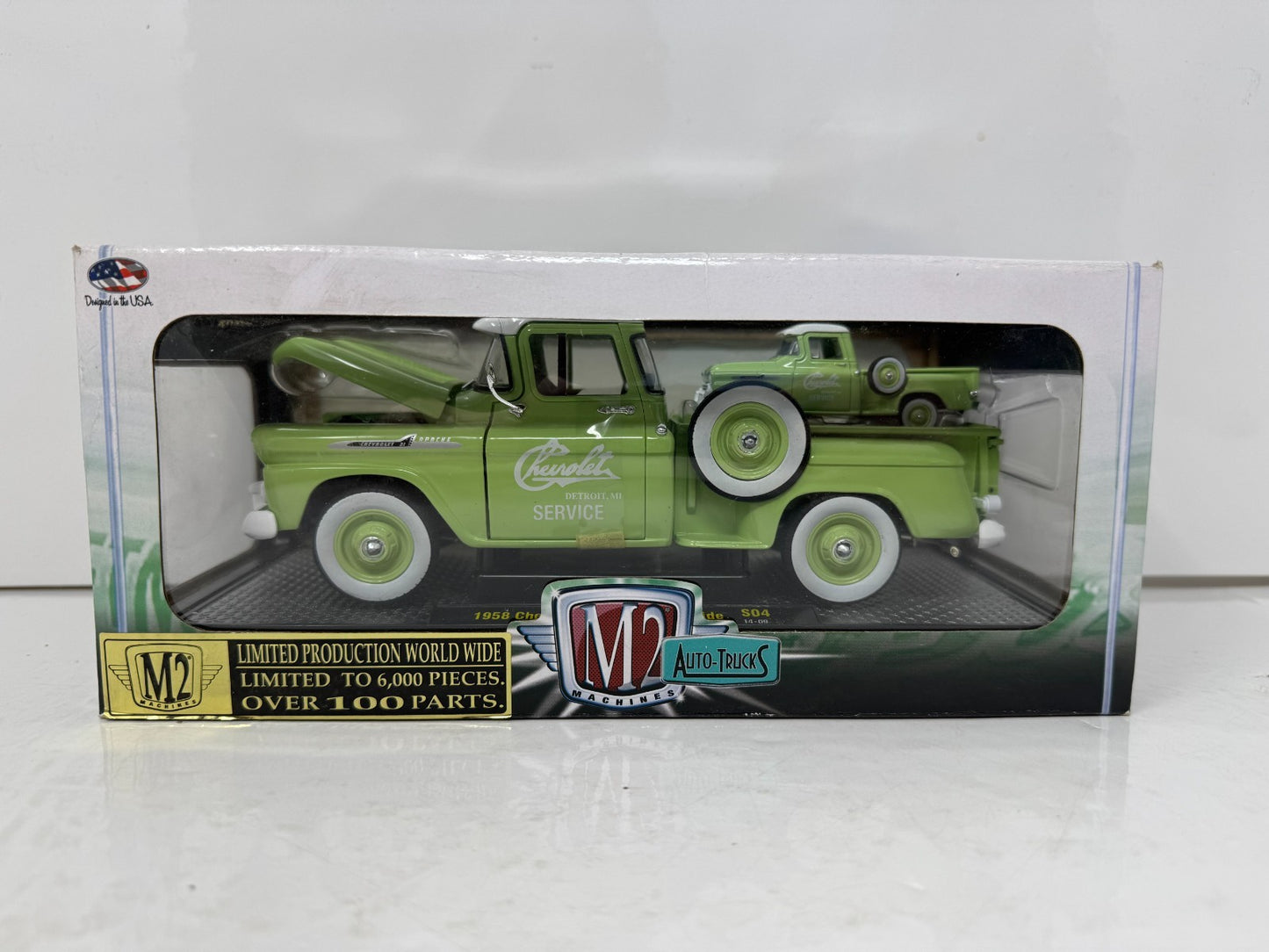 M2 Machines Auto Trucks 1958 Chevrolet Apache Step Side Limited 1:24 Diecast