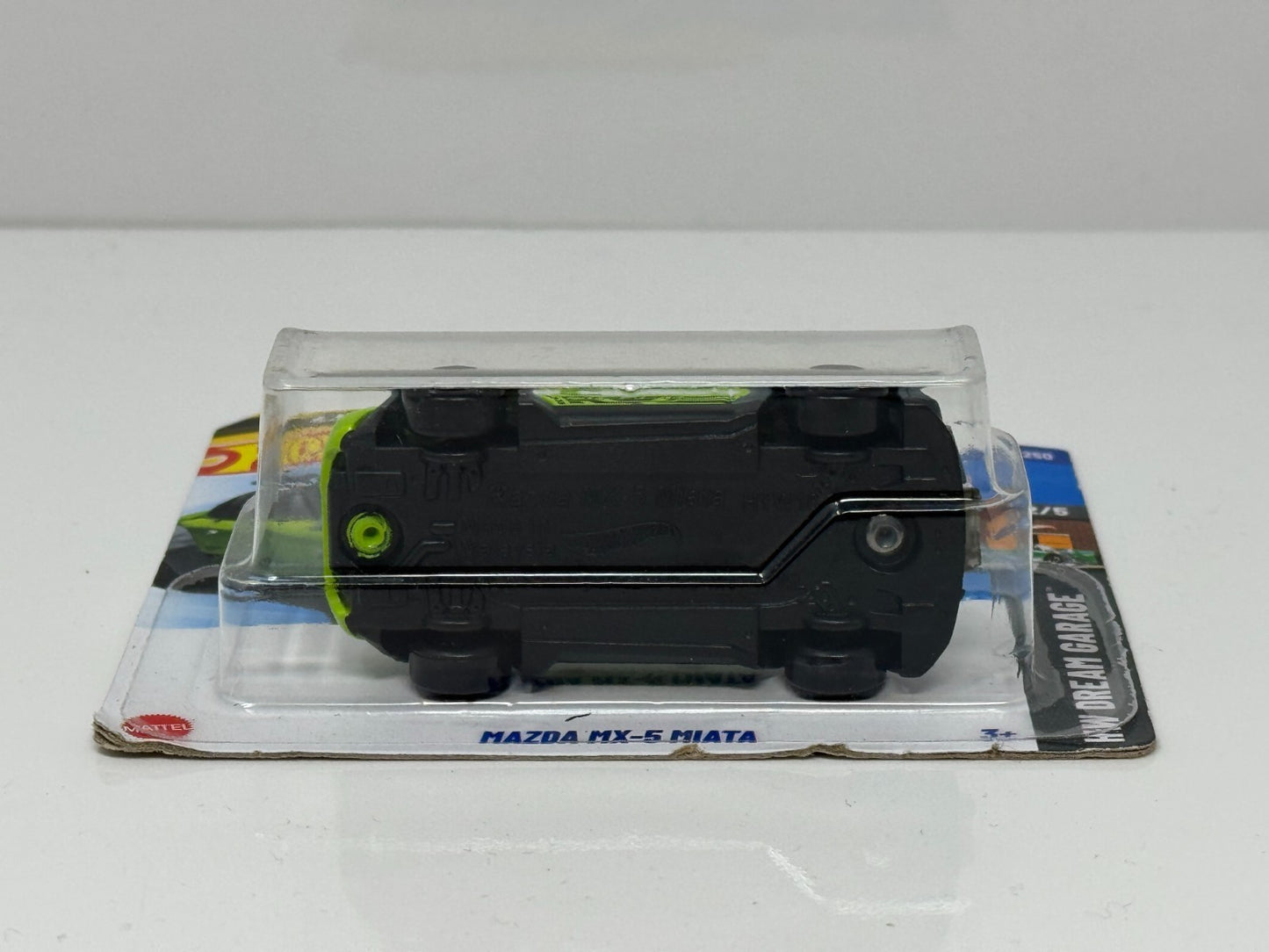 Hot Wheels Dream Garage Mazda MX-5 Miata 1:64 Diecast Short Card